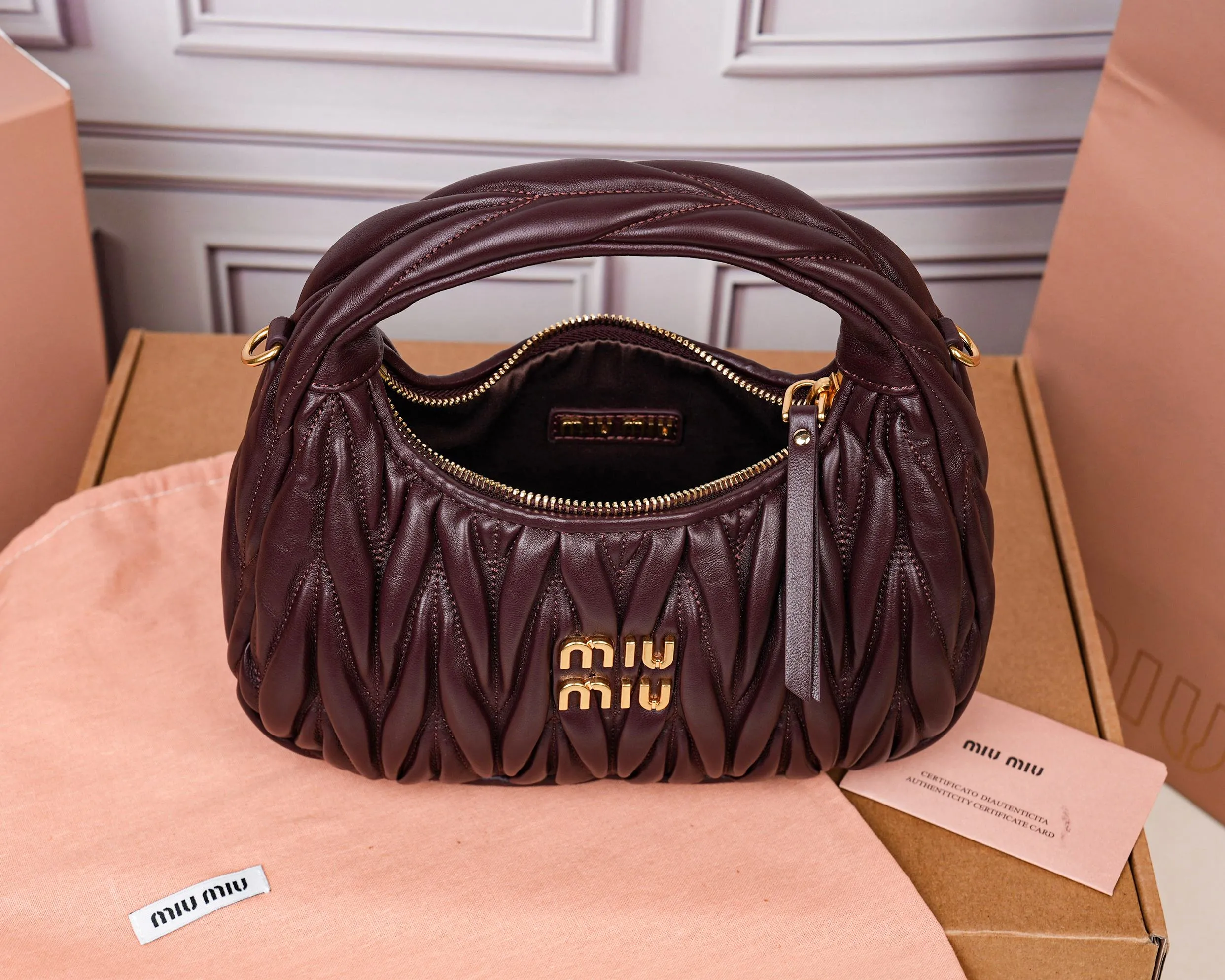 MiuMiu Wander matelass?? nappa leather hobo bag 5BC125 - 图片 9