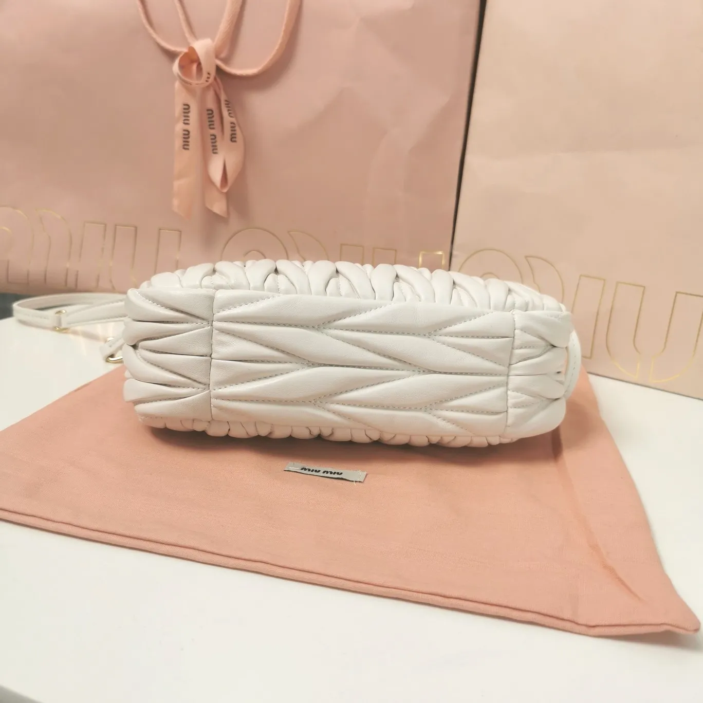 MiuMiu Wander matelass?? nappa leather hobo bag 5BC125 - Image 5