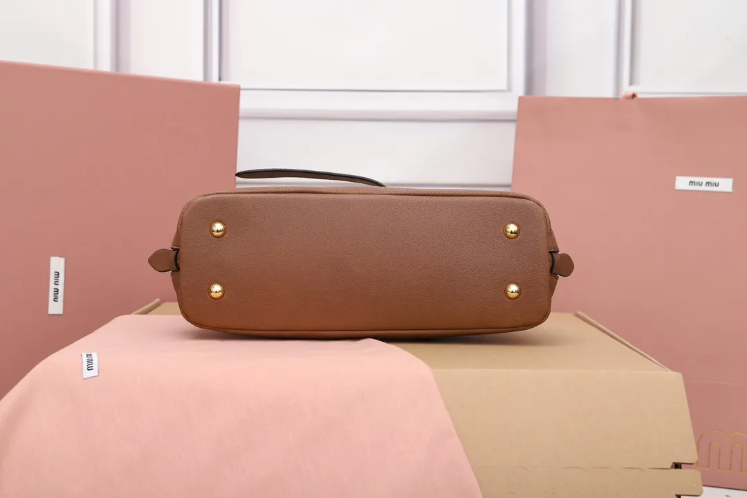 MiuMiu Aventure nappa leather top-handle bag 5BB169 - 图片 9