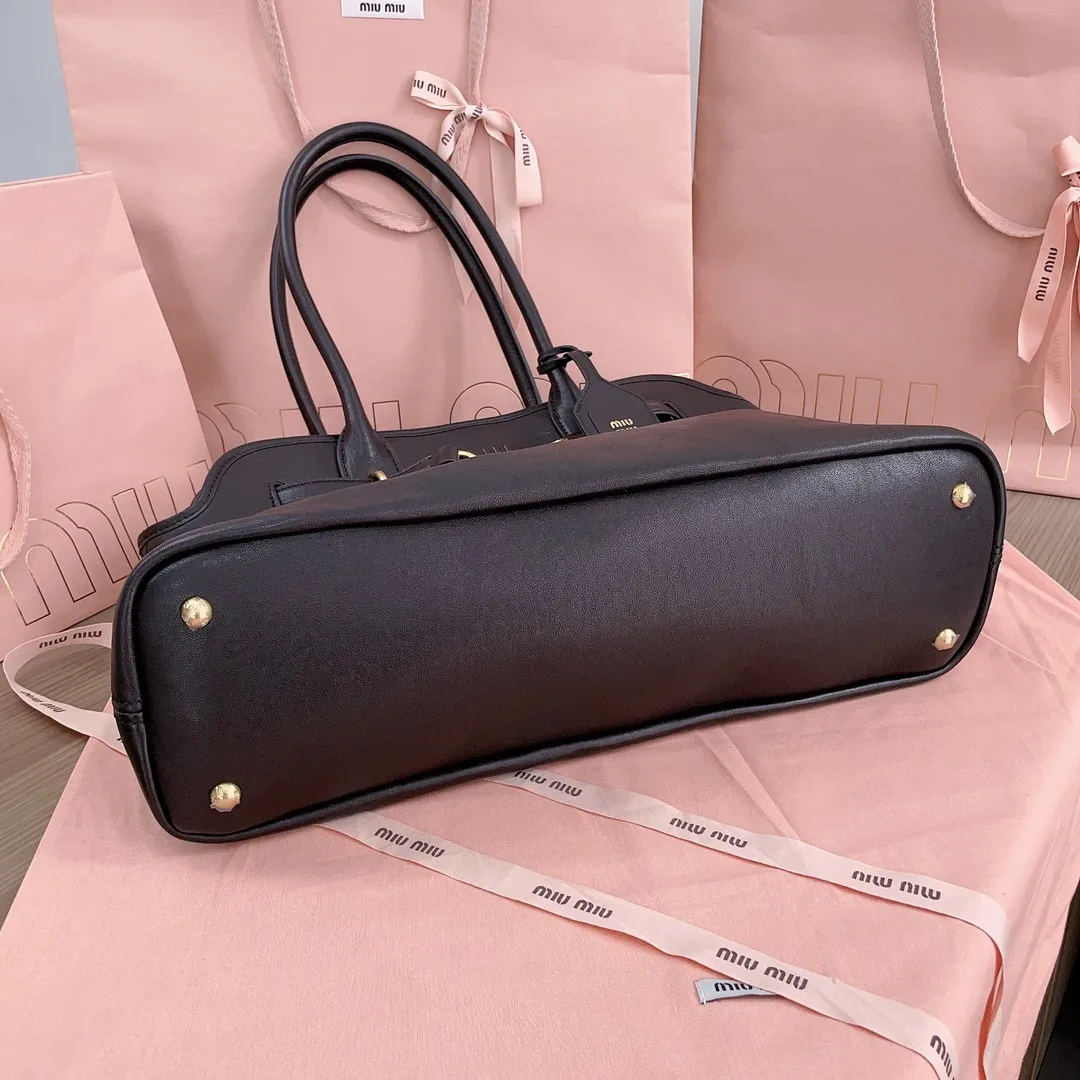 MiuMiu Aventure nappa leather bag 5BG291 - 图片 5