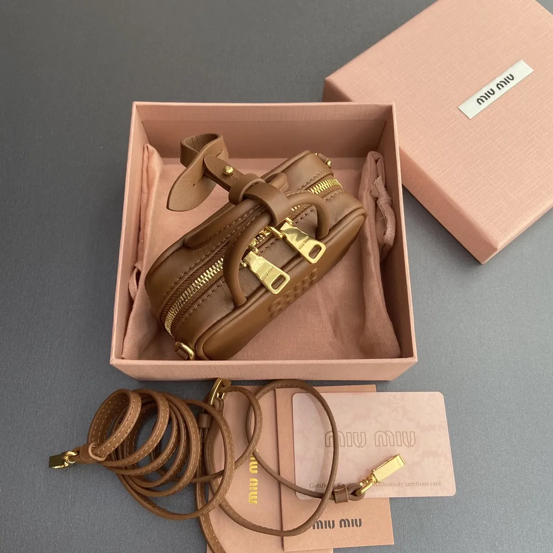 MiuMiu Beau leather micro-bag 5NR036 - Image 4