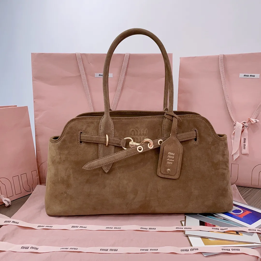 MiuMiu Aventure suede bag 5BG310 - Image 2