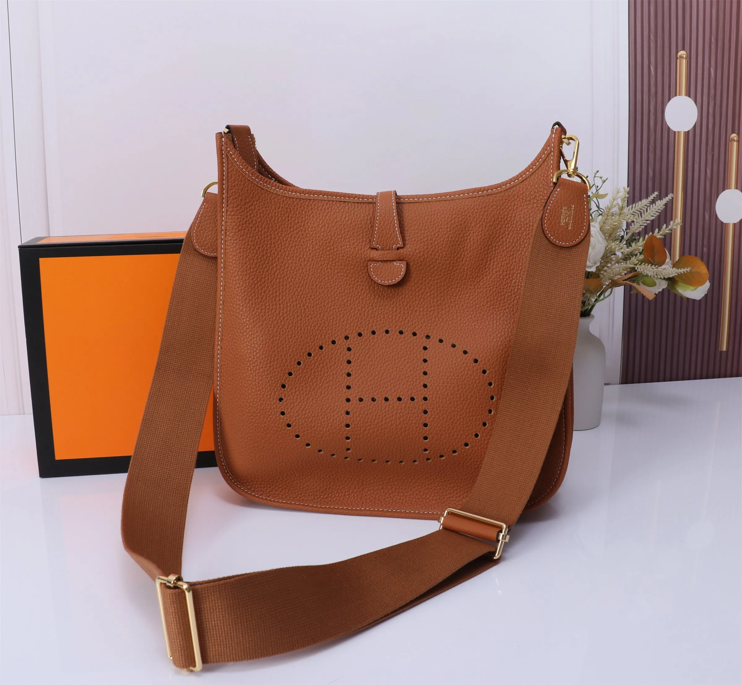 Alternative view of Herm??s Evelyne Sellier TPM Gold Epsom Gold Hardware
