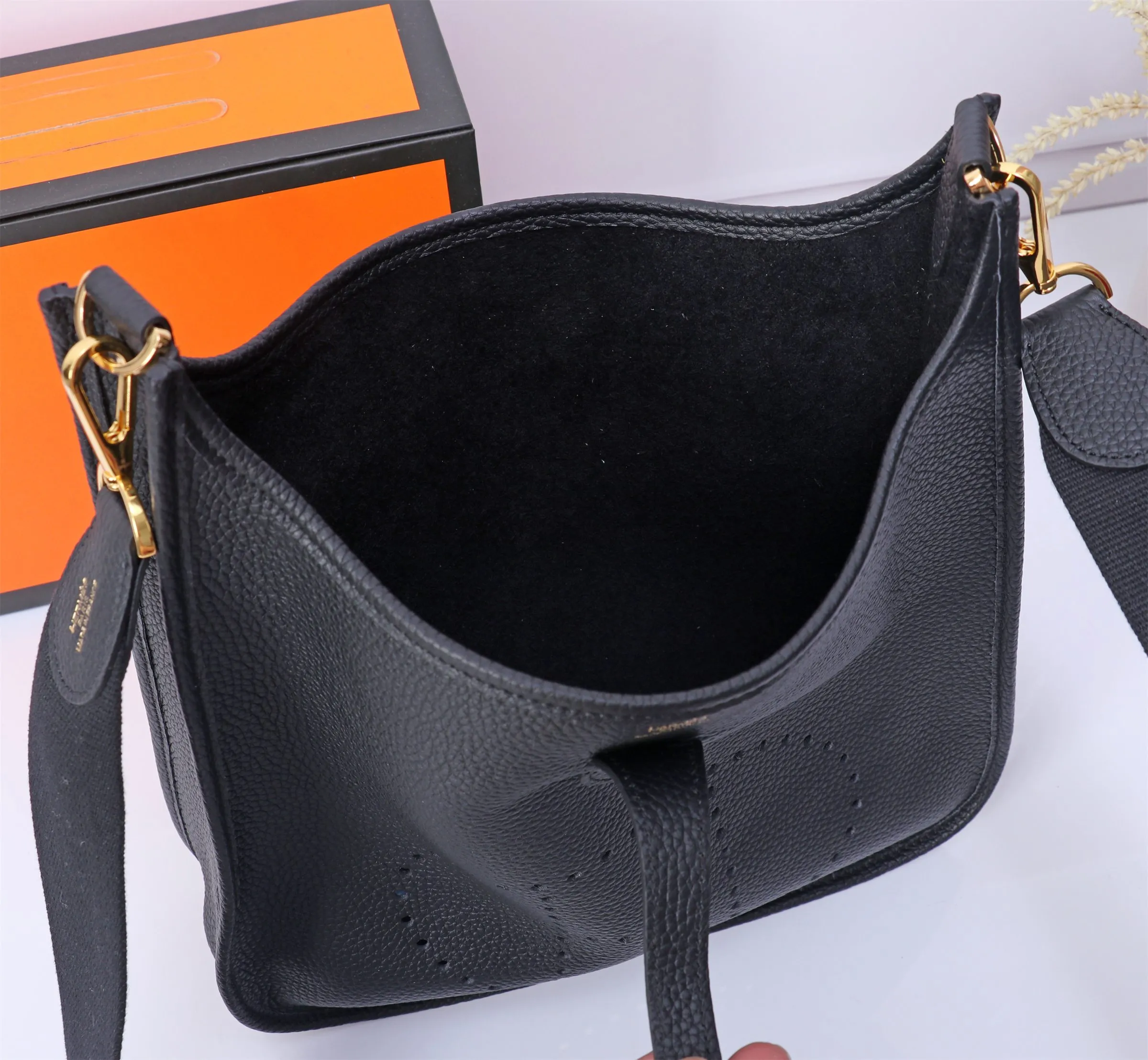 Herm??s Evelyne TPM Black Clemence Gold Hardware - 图片 9