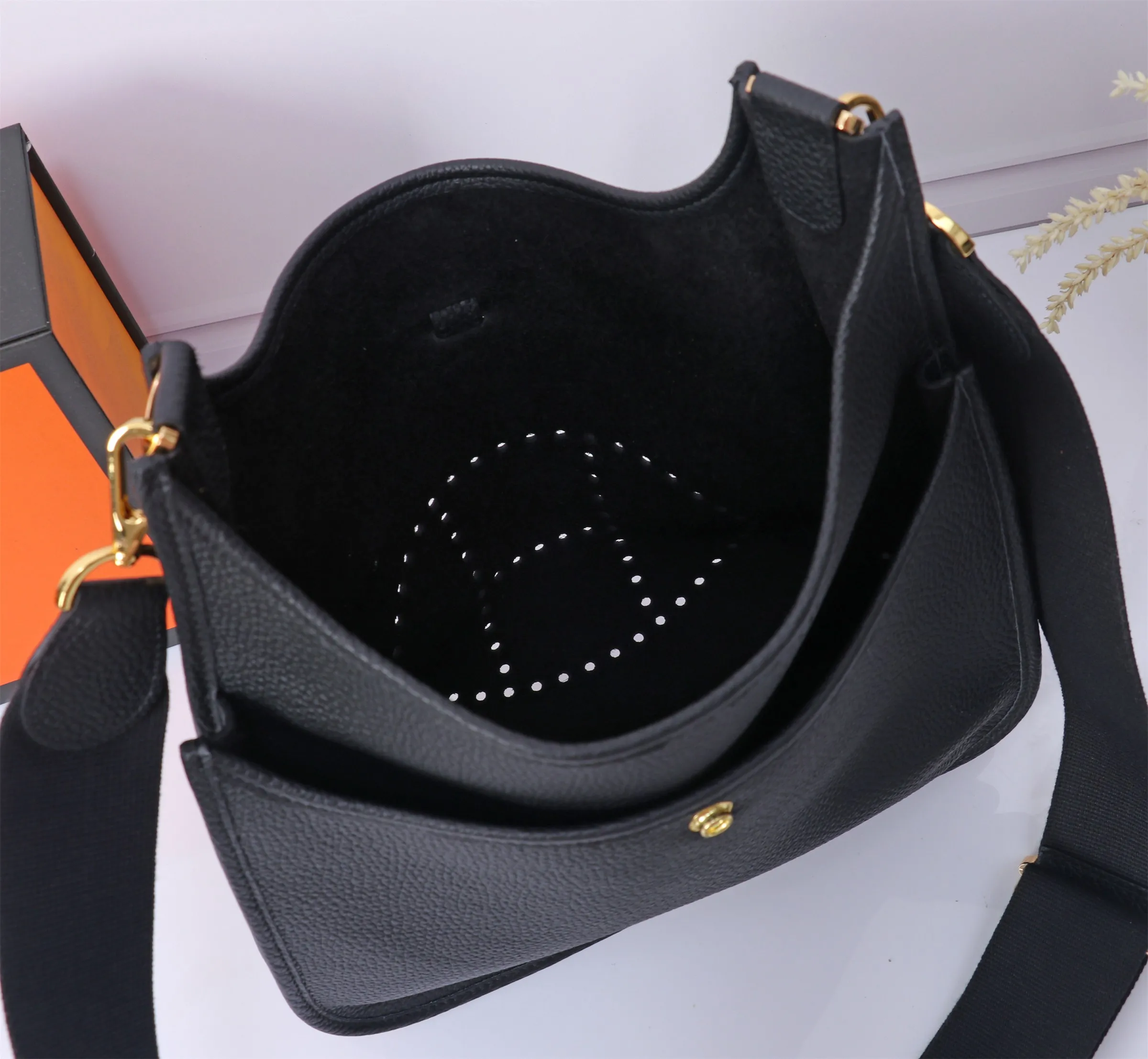 Herm??s Evelyne TPM Black Clemence Gold Hardware - 图片 10