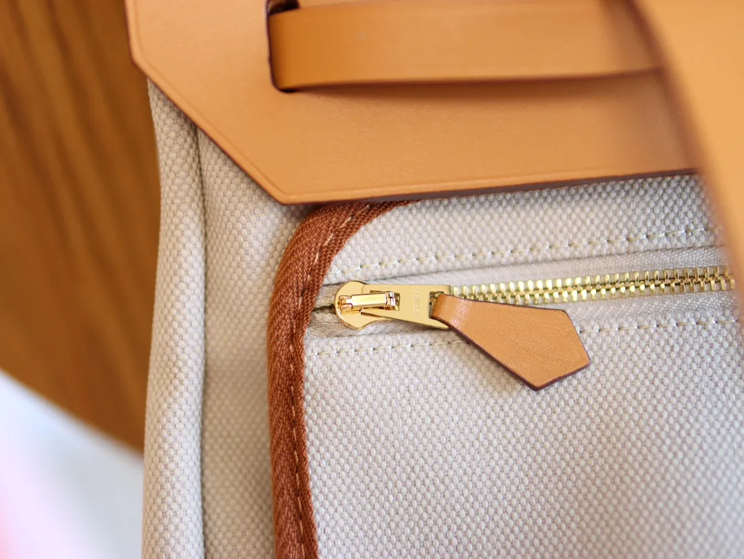 Herm??s Herbag Zip PM 31 Beton Toile H & Fauve Vache Hunter Gold Hardware - 图片 7