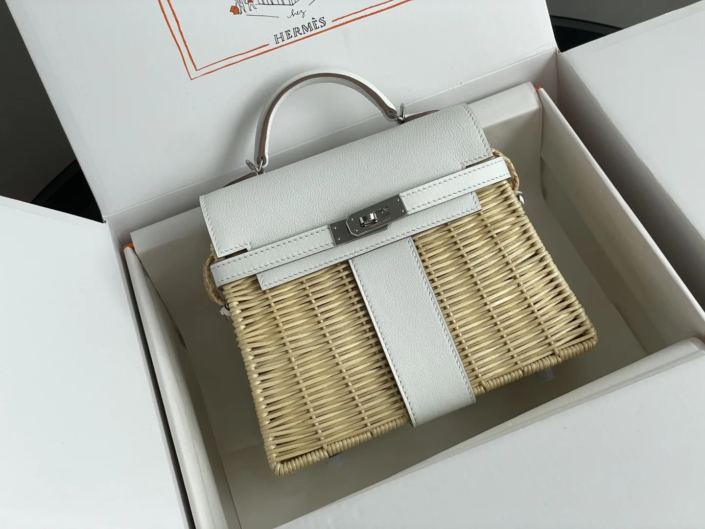 Herm??s Mini Picnic Kelly 20 White Swift and Osier Wicker Palladium Hardware - 图片 2
