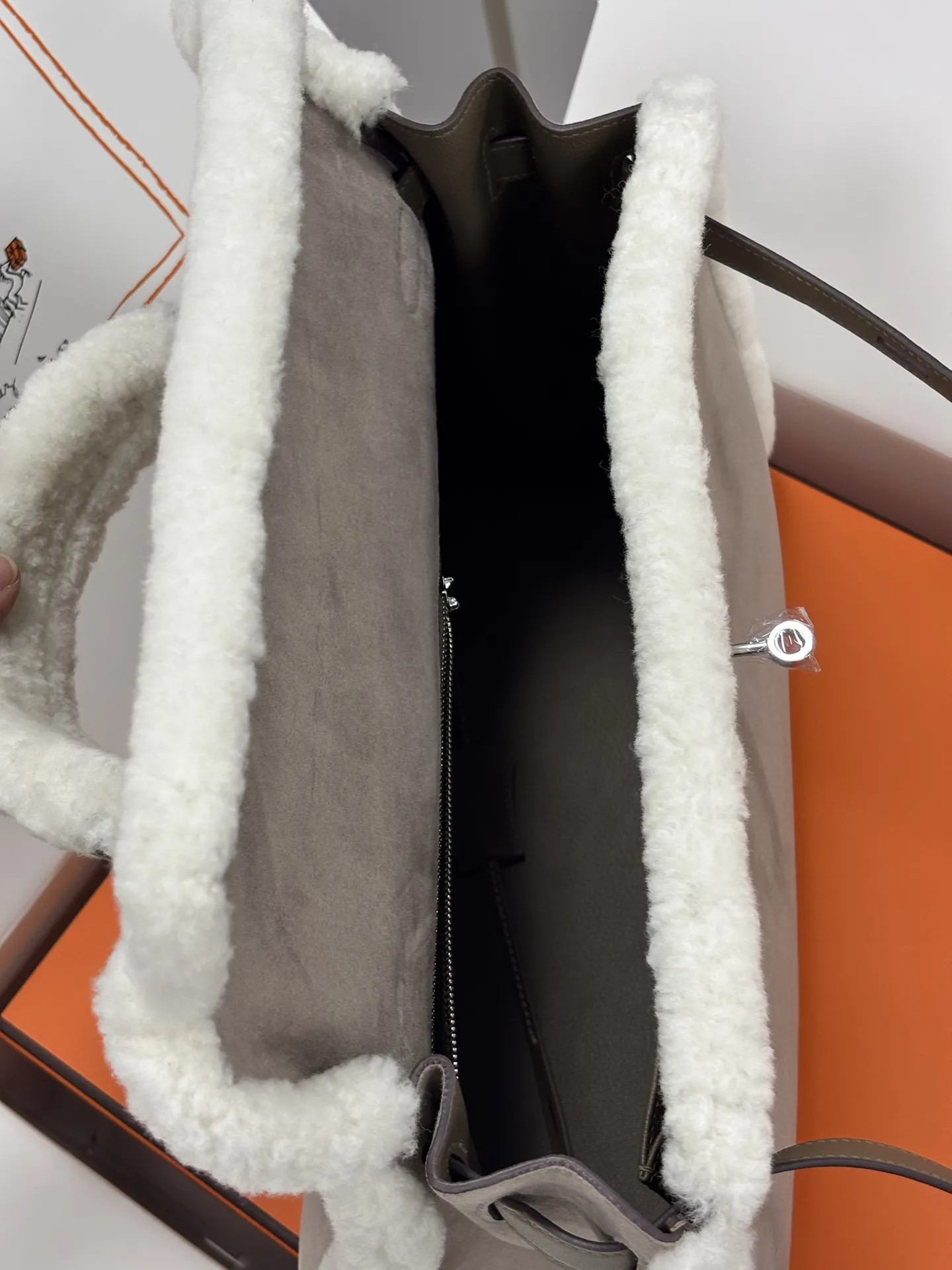 Herm??s Teddy Kelly 20 Gris Caillou and Etoupe Swift Palladium Hardware - 图片 9