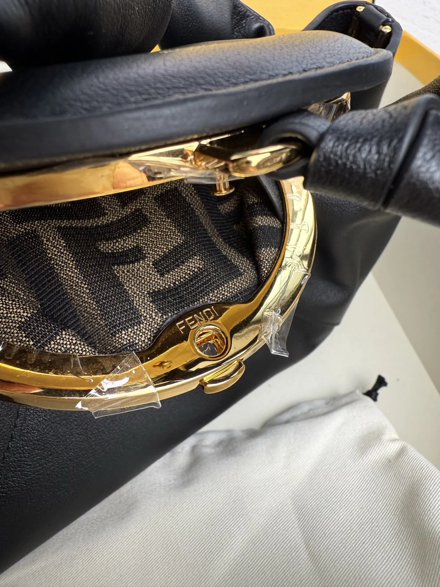 Fendi Spy Small Black leather bag 8BR838 - 图片 7
