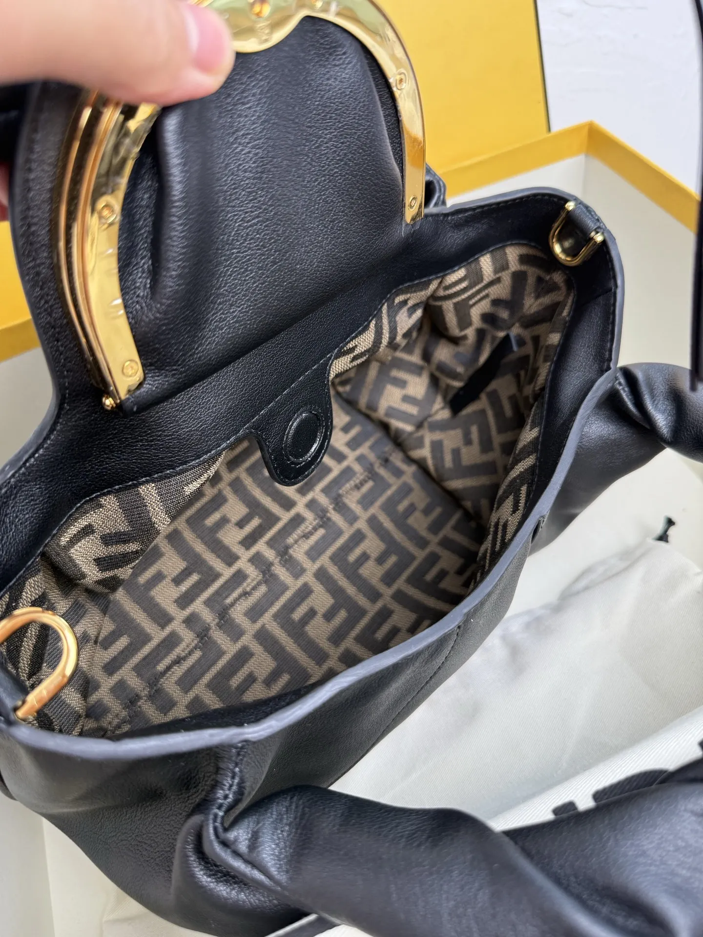 Fendi Spy Small Black leather bag 8BR838 - 图片 9