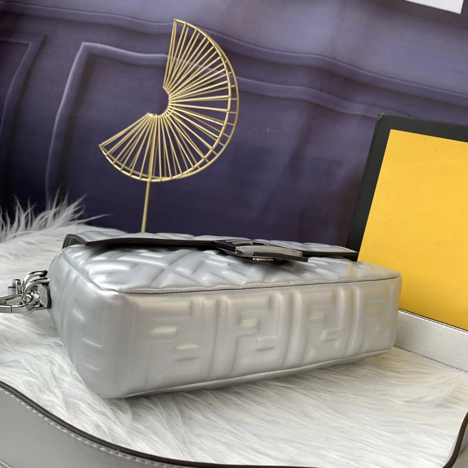 Fendi Crystal Vitello Laminato Ff Medium Baguette Crystal Argento 8BR600APKFF1JSU - Image 4