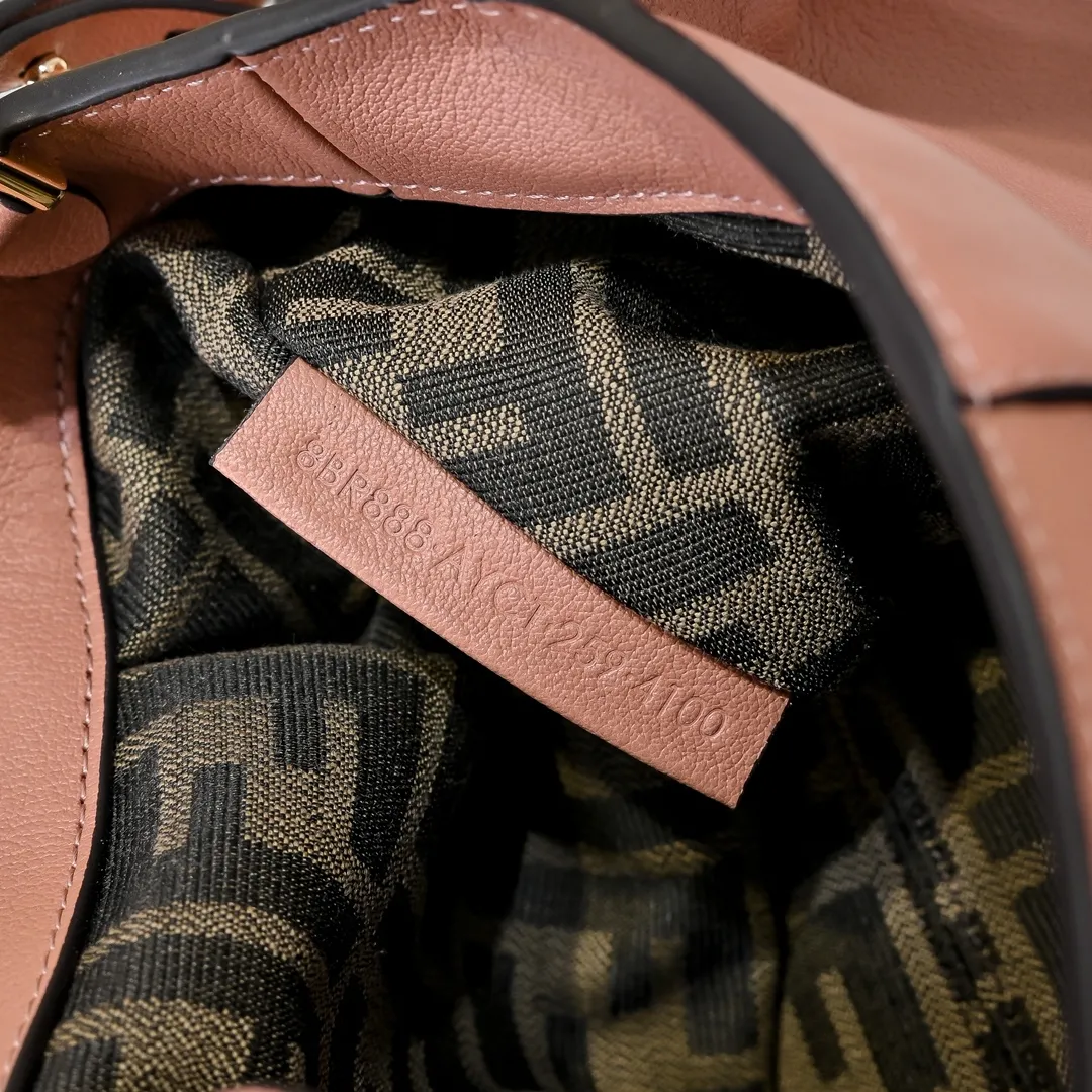 Fendi Spy Small Pink leather bag 8BR838 - Image 10