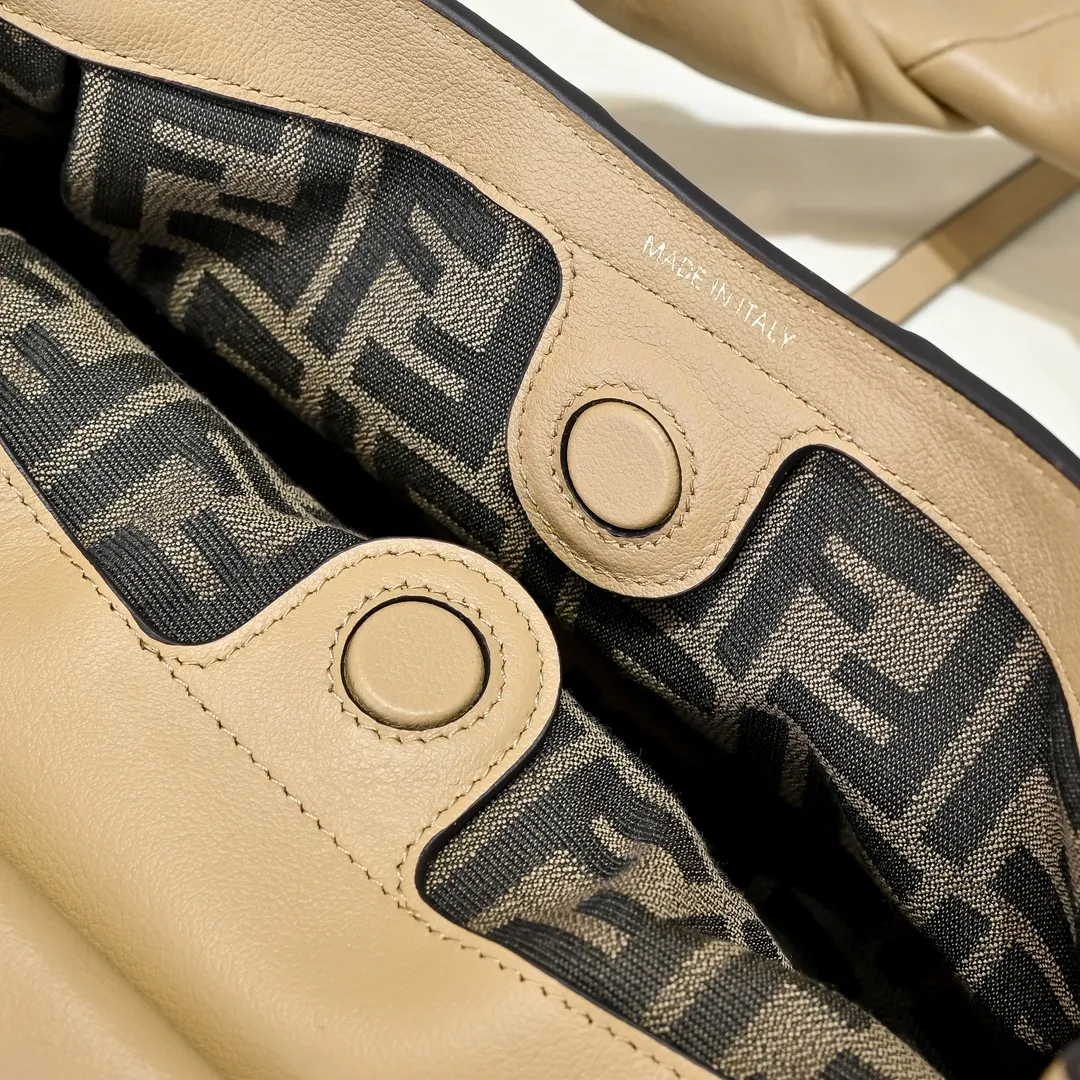 Fendi Spy Small Beige leather bag 8BR838 - Image 9