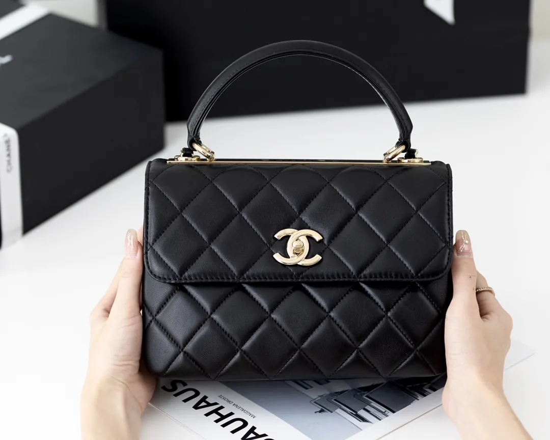 Chanel Small Quilted Lambskin Trendy CC Flap A92236 - Image 4