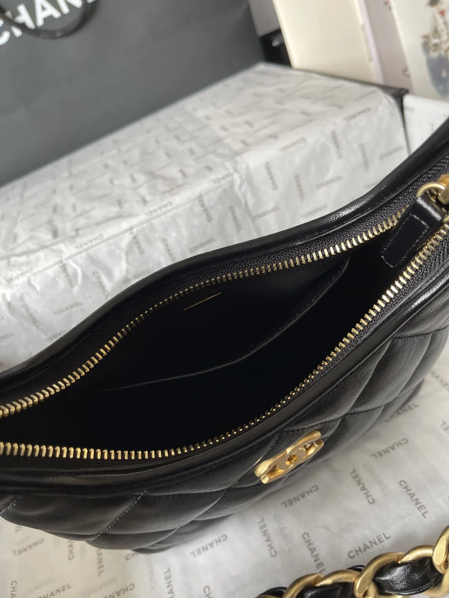 Chanel Small Hobo Bag in Shiny Lambskin AS4922 - Image 9