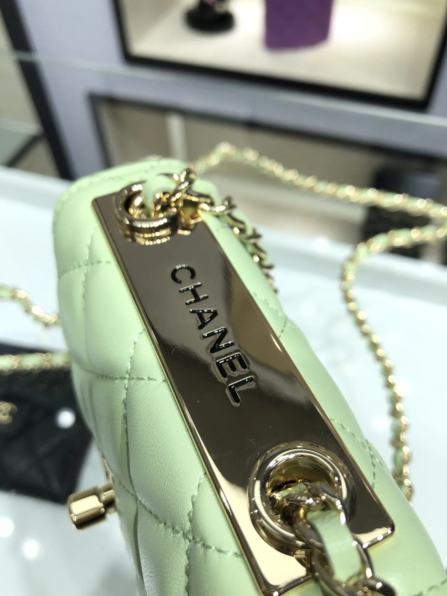 Chanel Quilted Lambskin Trendy Cc Mini Chain Wallet A81633 - Image 5