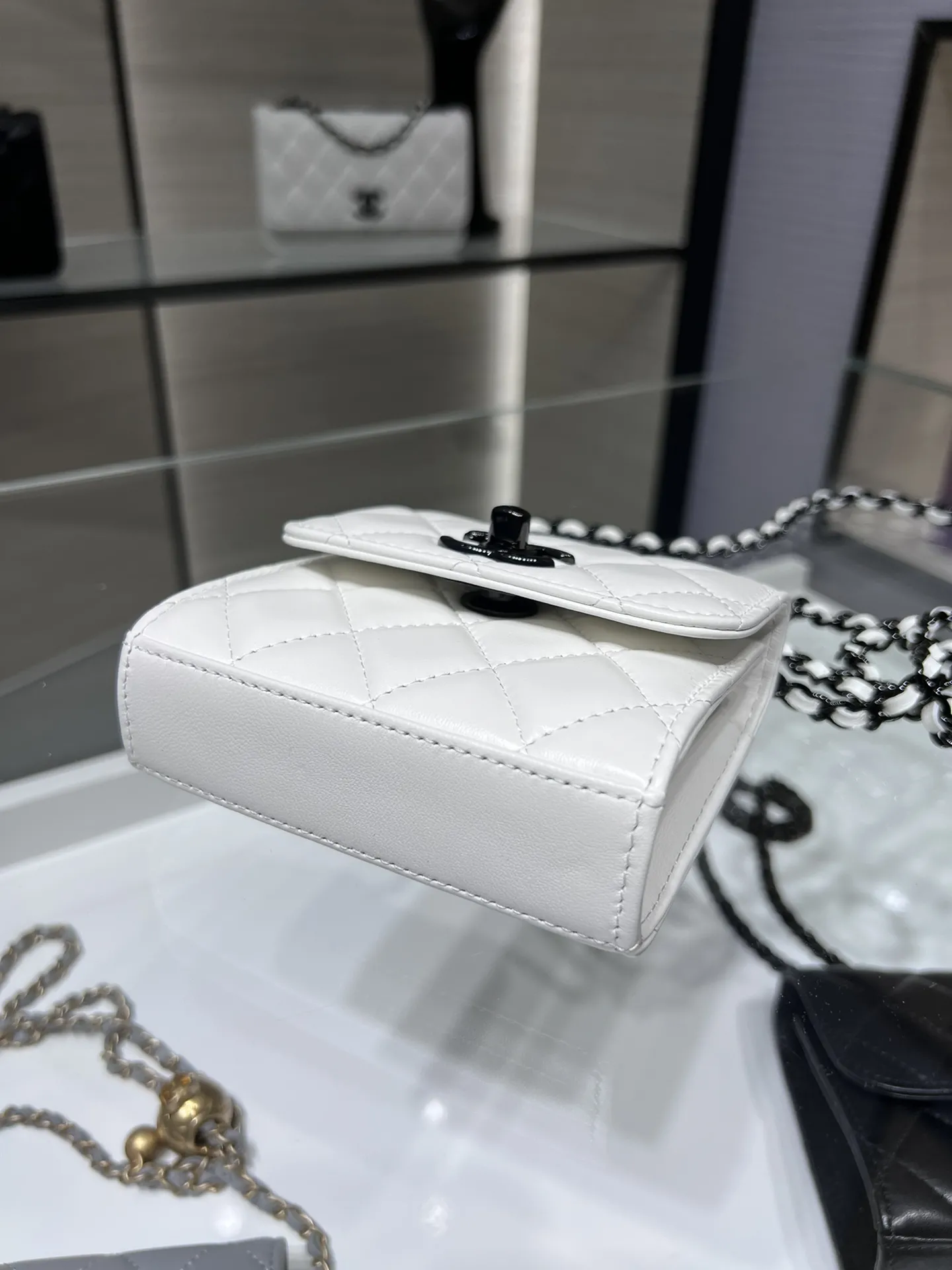 Chanel Quilted Lambskin Trendy Cc Mini Chain Wallet A81633 - Image 7