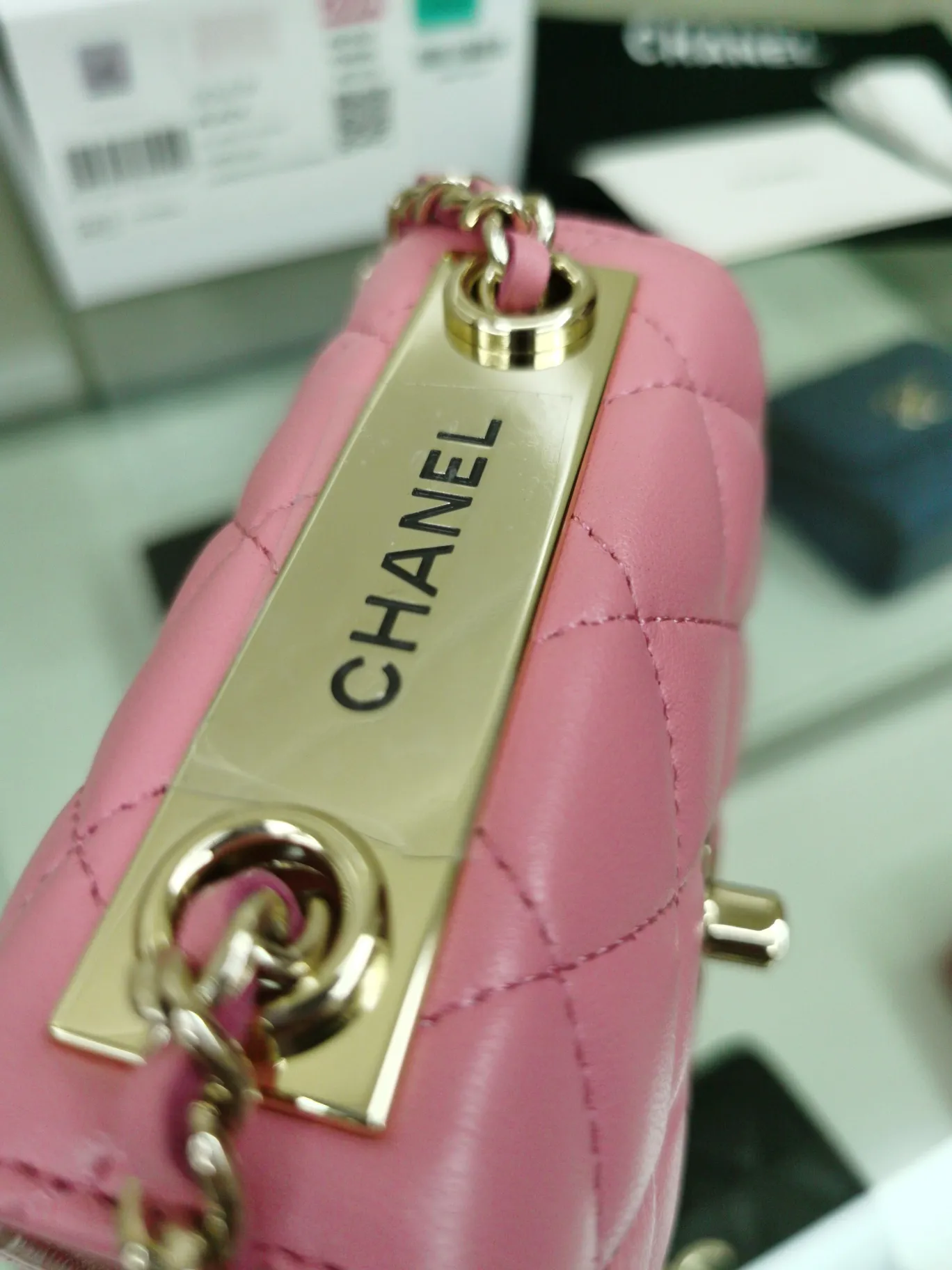 Chanel Quilted Lambskin Trendy Cc Mini Chain Wallet A81633 - Image 5
