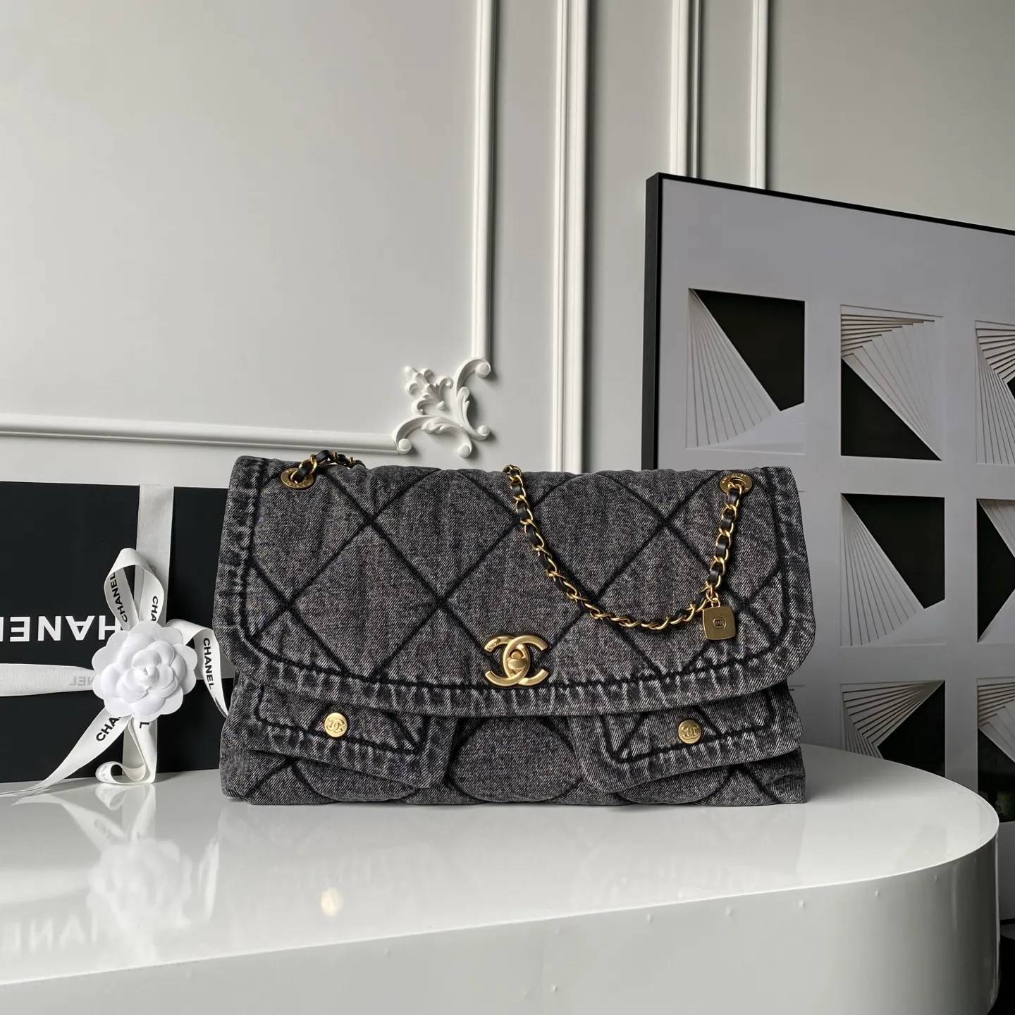 Alternative view of Chanel Maxi Flapbag AS5727