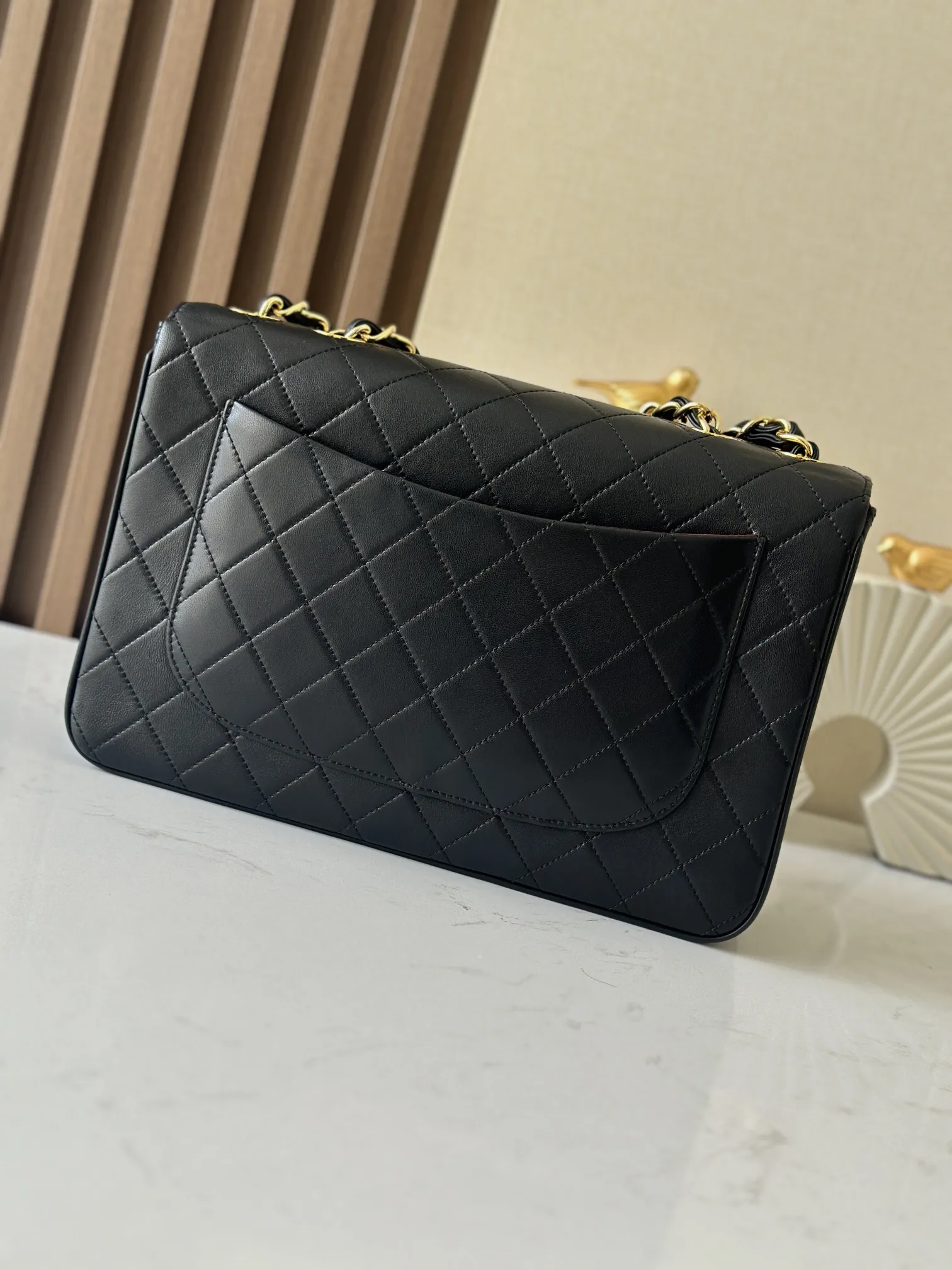 Chanel Vintage Classic Flap Handbag Large Lambskin Gold A2222 - 图片 3