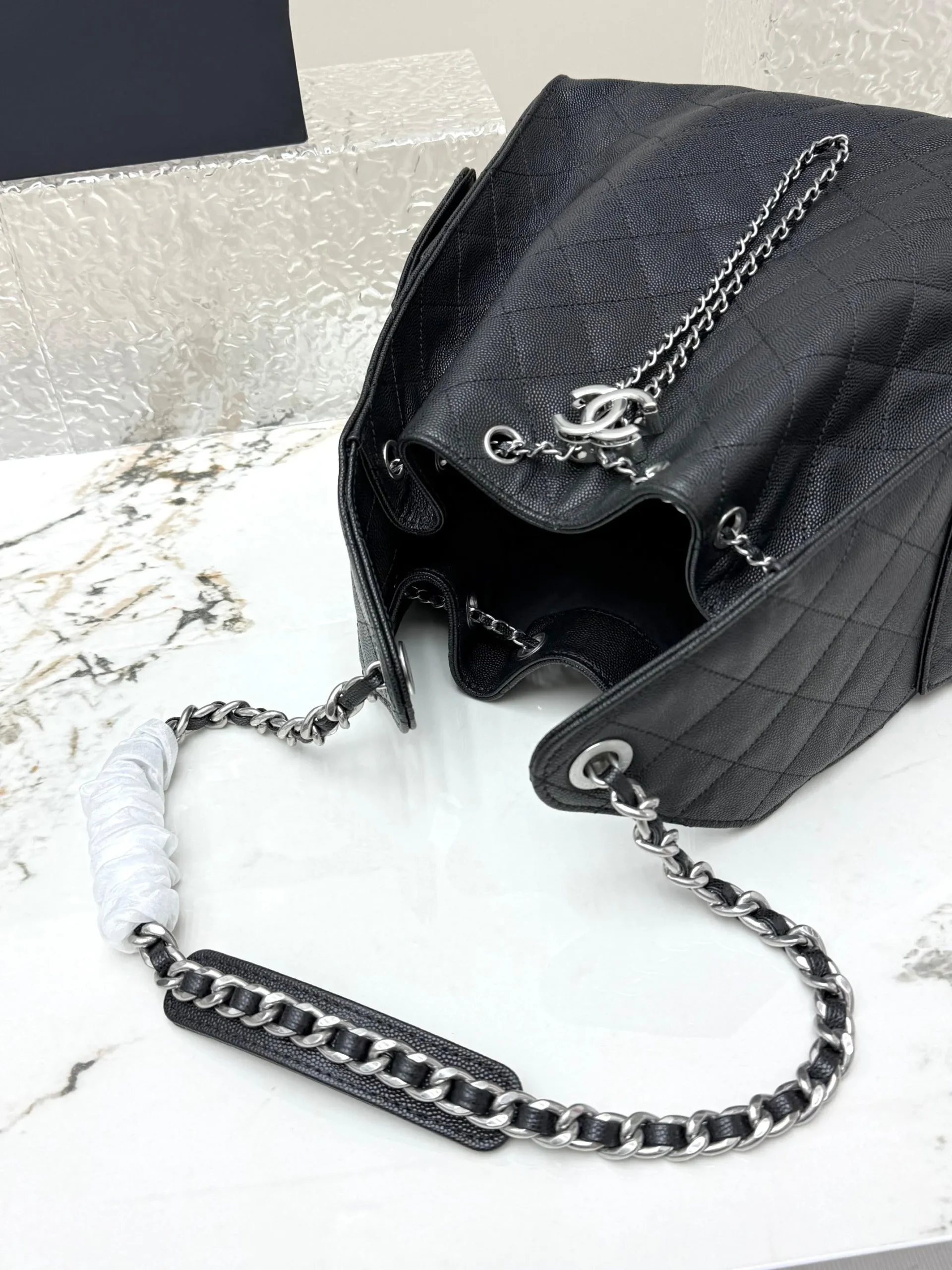 Chanel 25 Medium Handbag AS5311-B19 - 图片 6