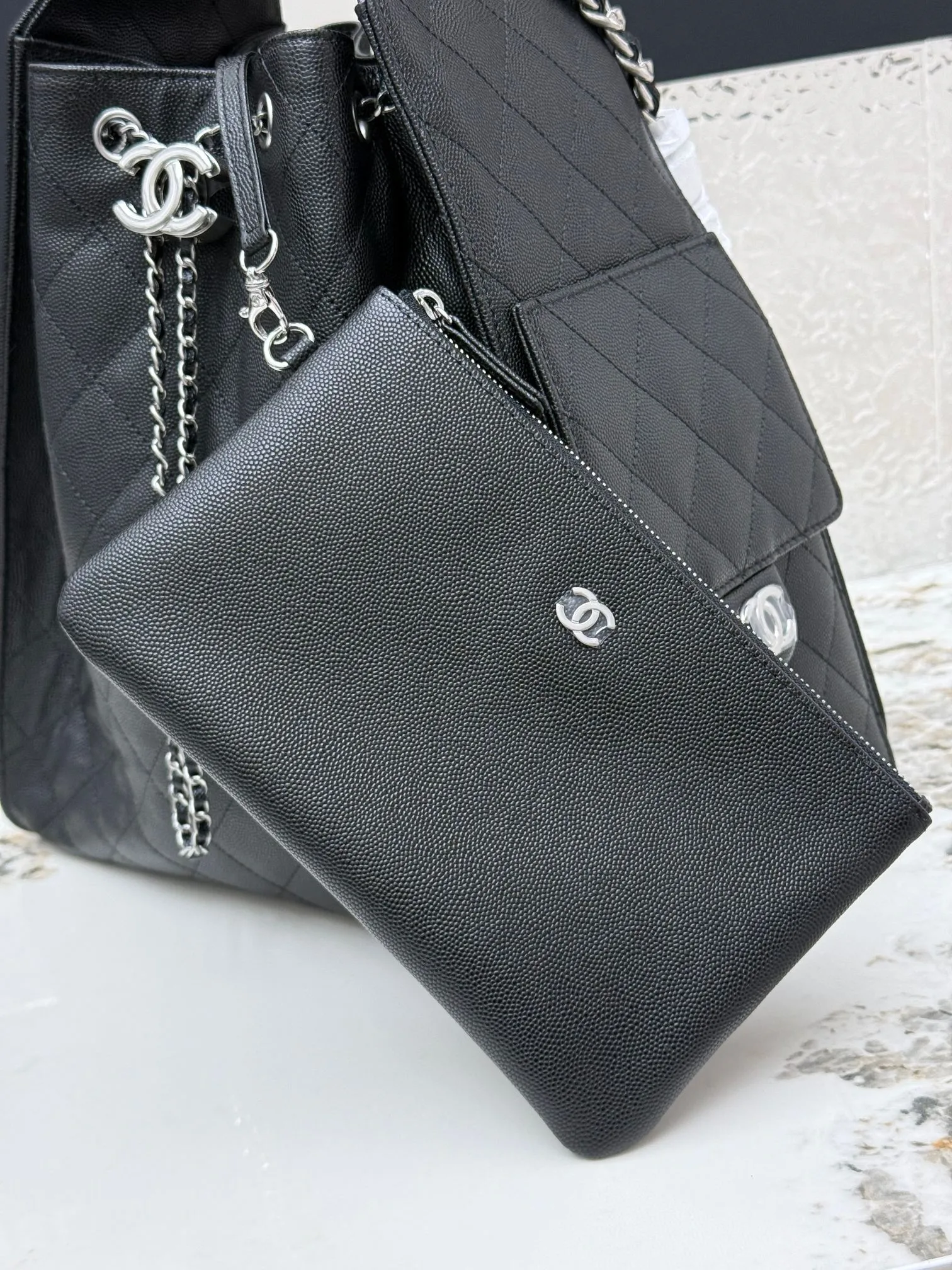 Chanel 25 Medium Handbag AS5311-B19 - 图片 9