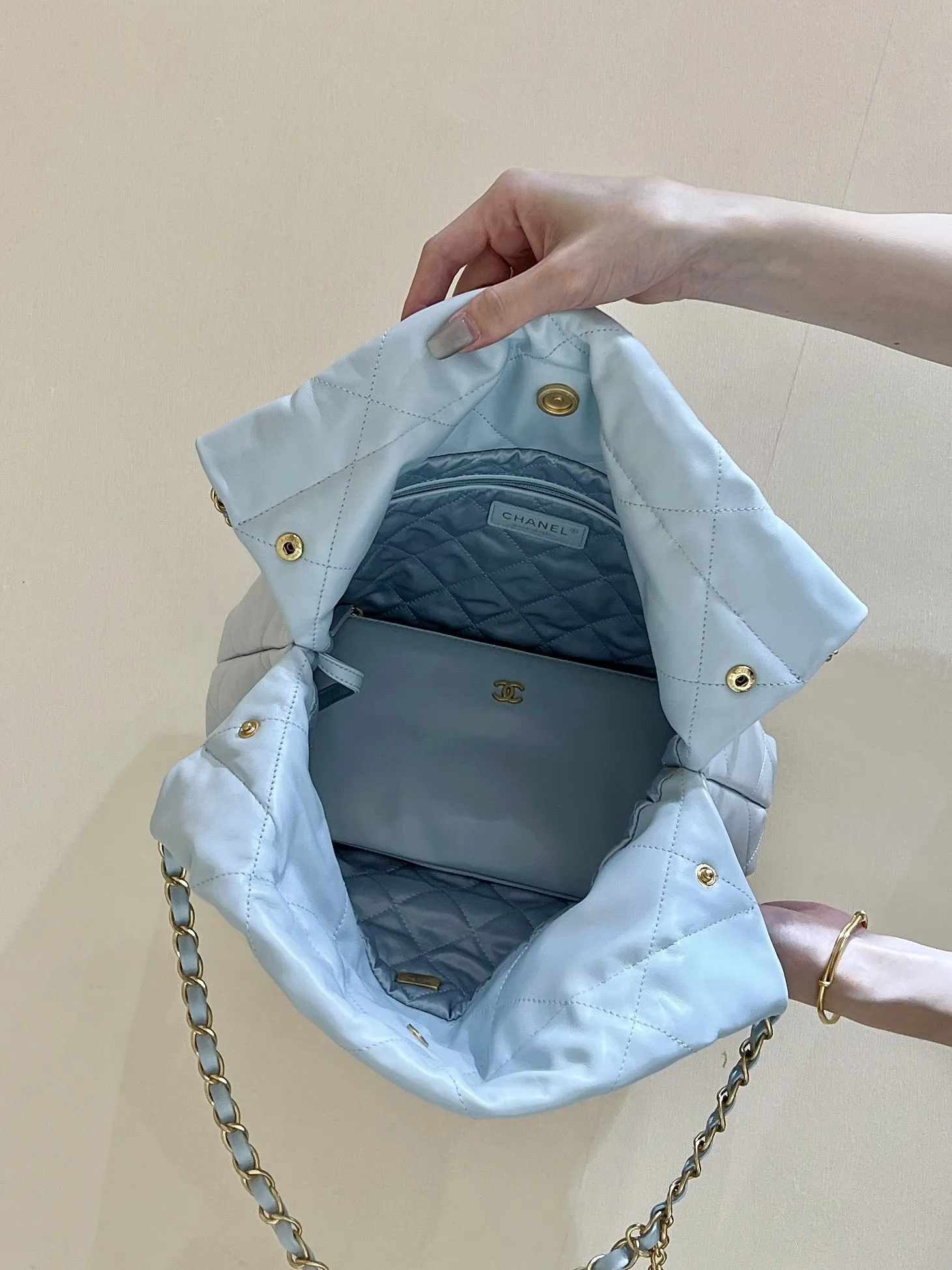 Chanel 22 Handbag?Small AS3260 - 图片 6