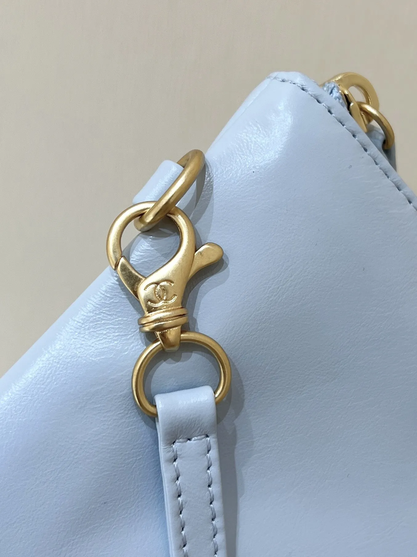Chanel 22 Handbag?Small AS3260 - 图片 8