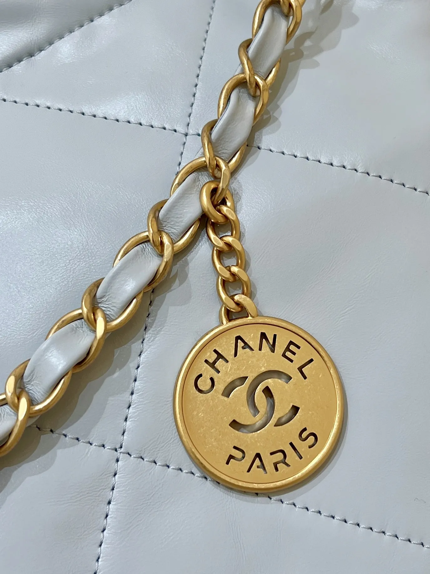 Chanel 22 Handbag?Small AS3260 - 图片 10