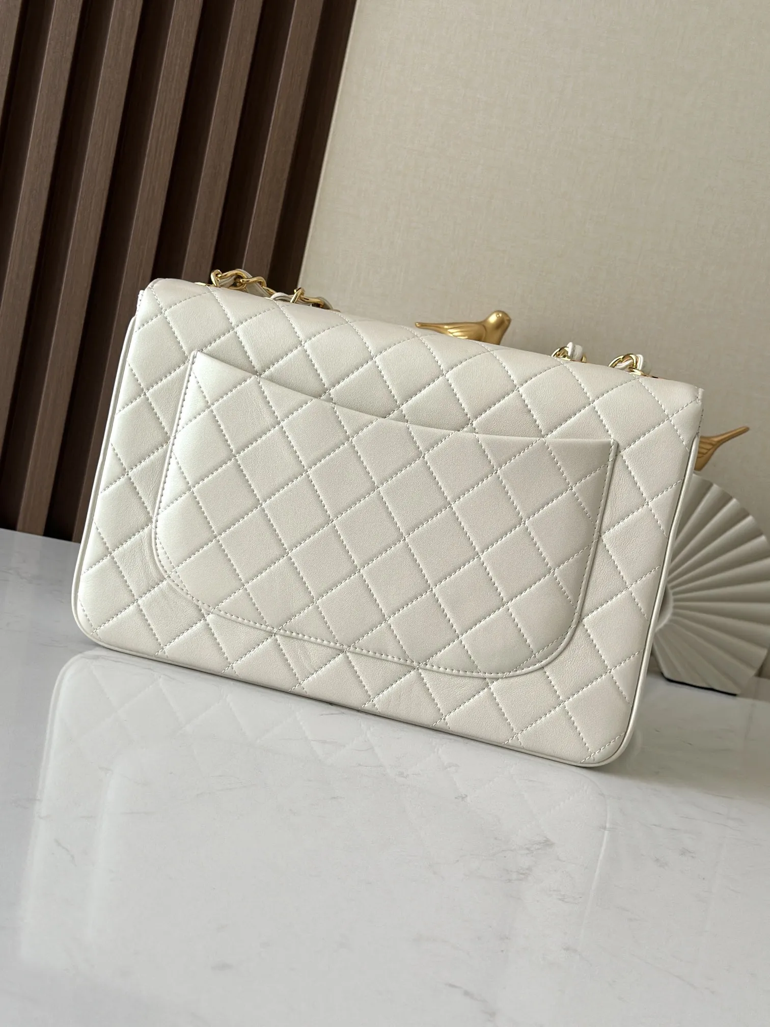 Chanel Vintage Classic Flap Handbag Large Lambskin Gold A2222 - 图片 3