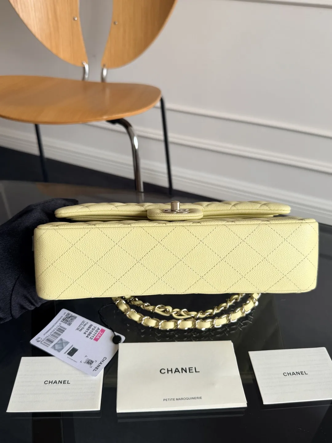 CHANEL Classic Flap Handbag Medium Lambskin Gold A01112 - 图片 3