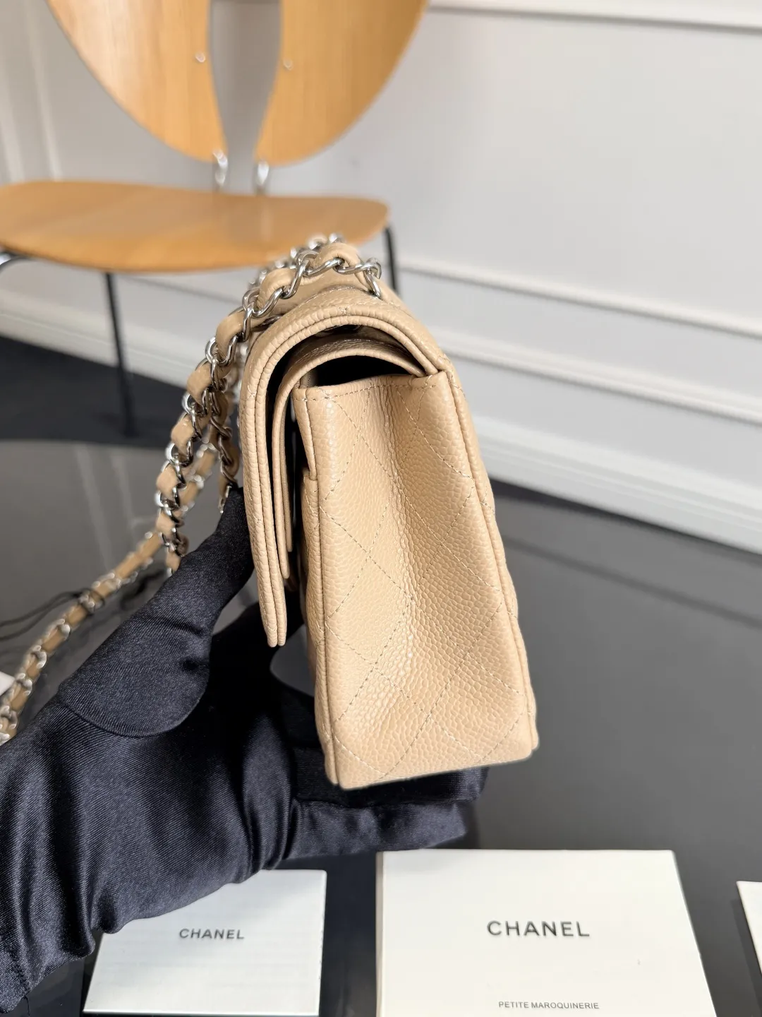 CHANEL Classic Flap Handbag Medium Caviar Silver A01112 - 图片 4