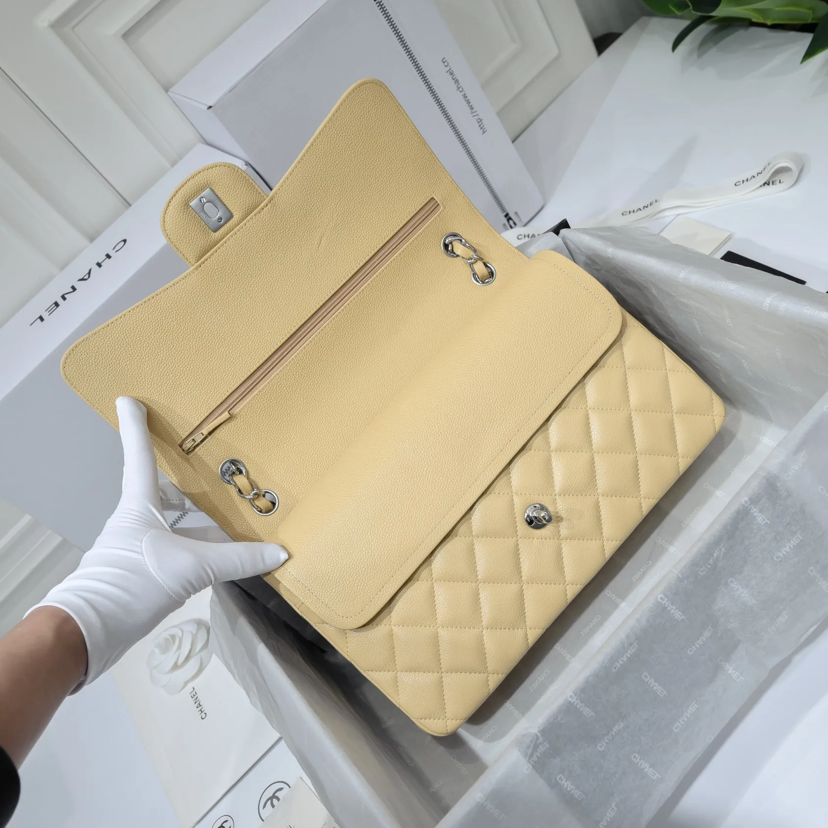 CHANEL Large Classic Flap Handbag Lambskin Silver A58600 - 图片 7