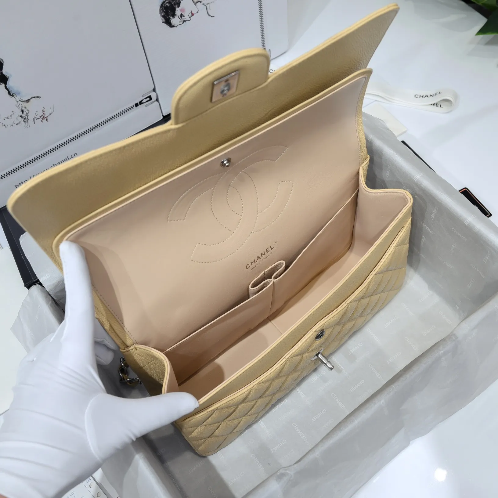 CHANEL Large Classic Flap Handbag Lambskin Silver A58600 - 图片 8