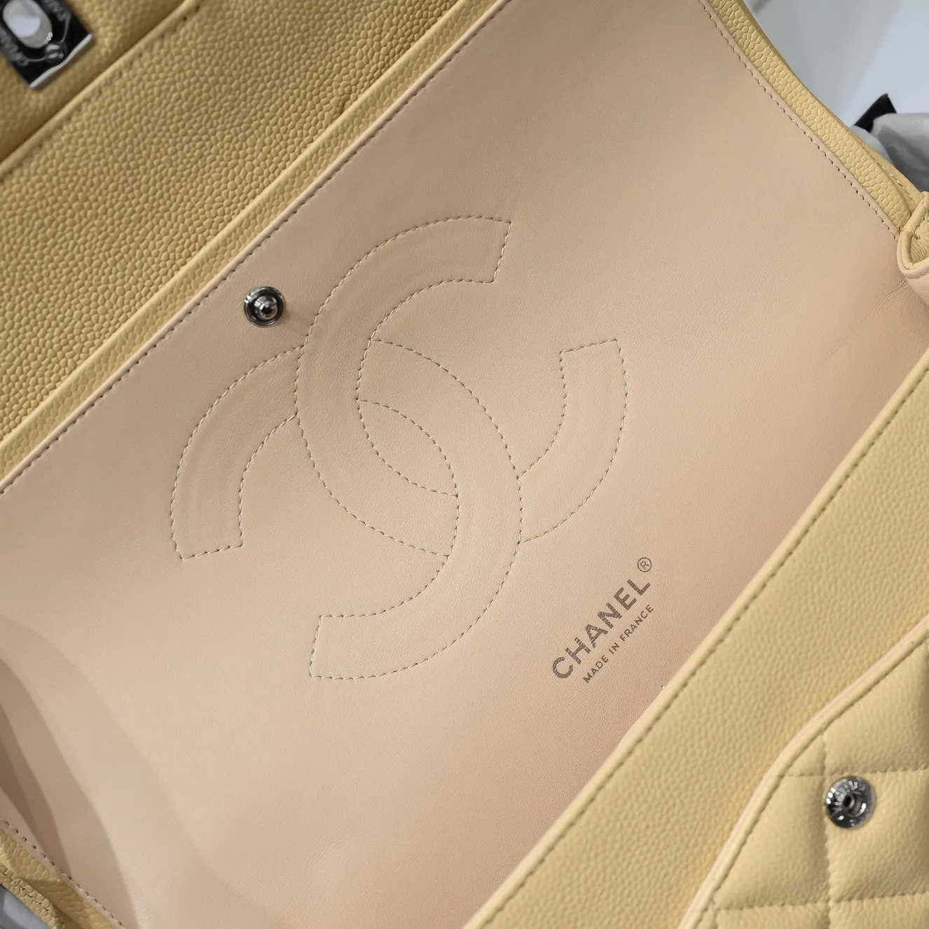 CHANEL Large Classic Flap Handbag Lambskin Silver A58600 - 图片 9