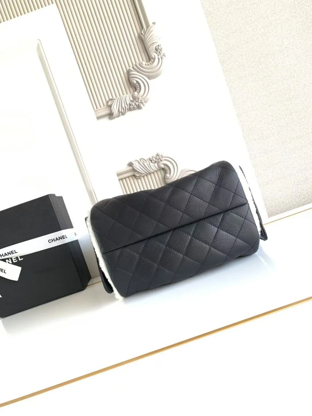 CHANEL 25 Handbag Black Quilted Leather with Shearling Trim AS5293 - Image 5