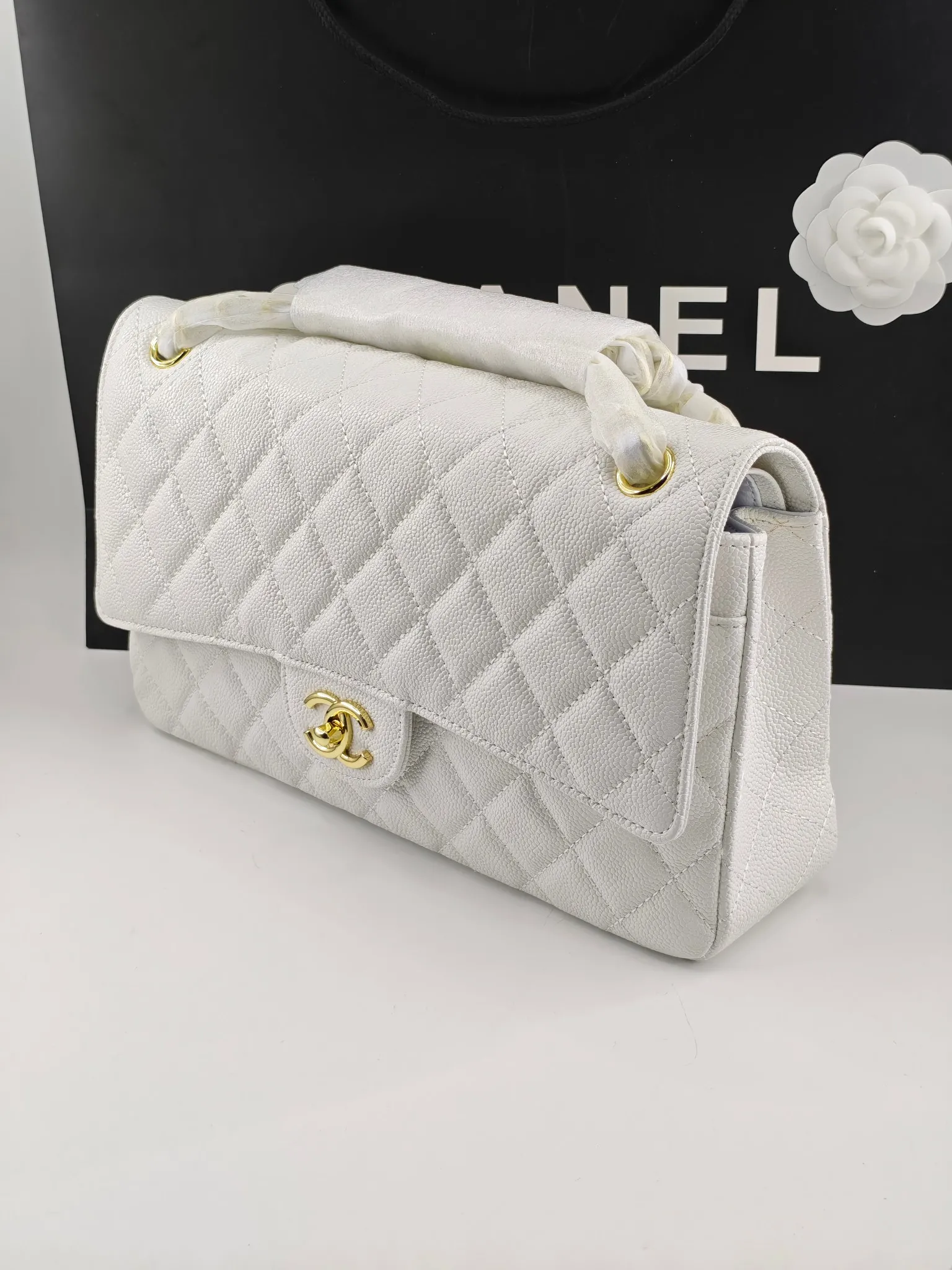 CHANEL Small Classic Flap Handbag Lambskin Gold A01113 - 图片 3