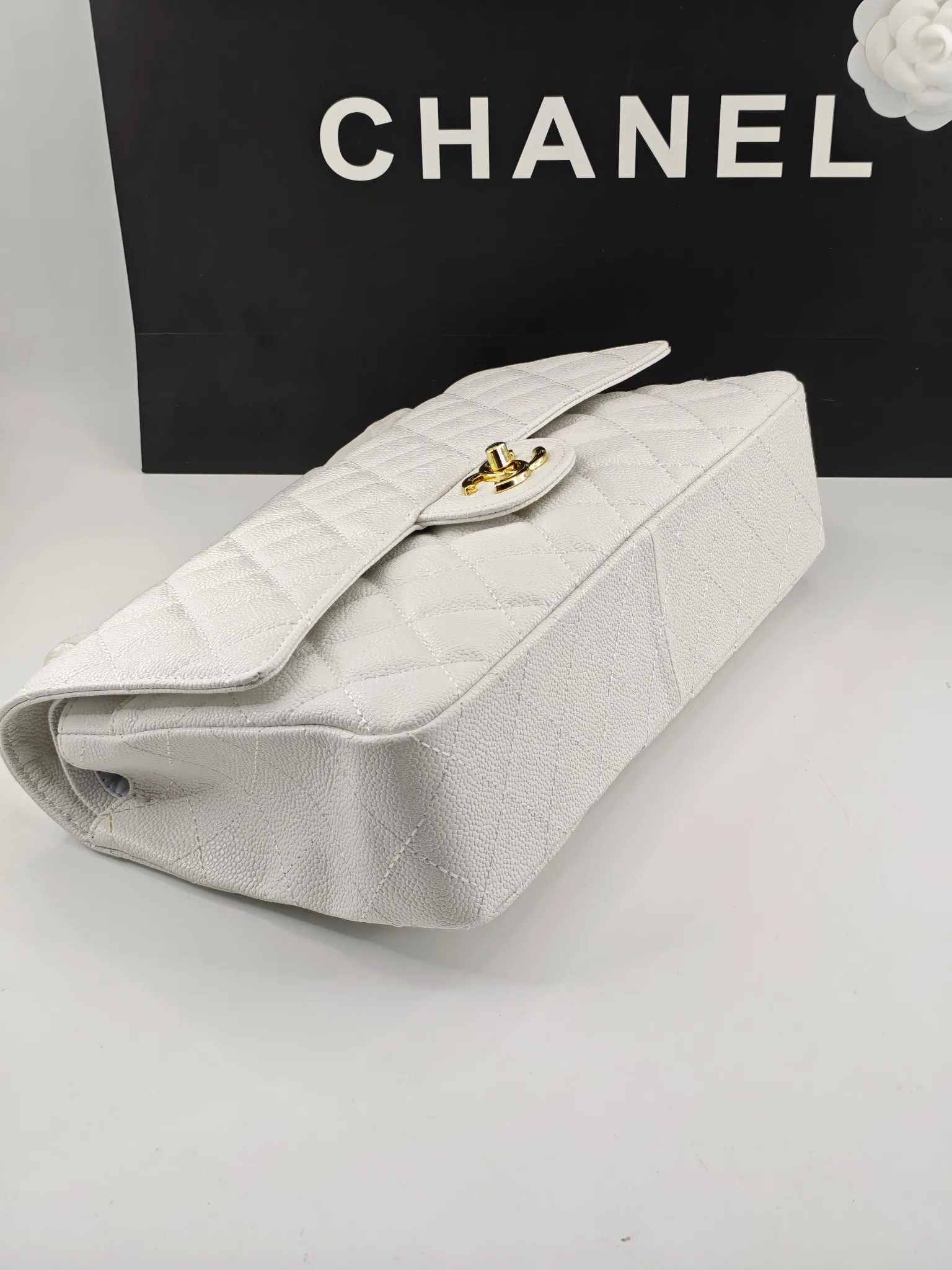 CHANEL Small Classic Flap Handbag Lambskin Gold A01113 - 图片 5