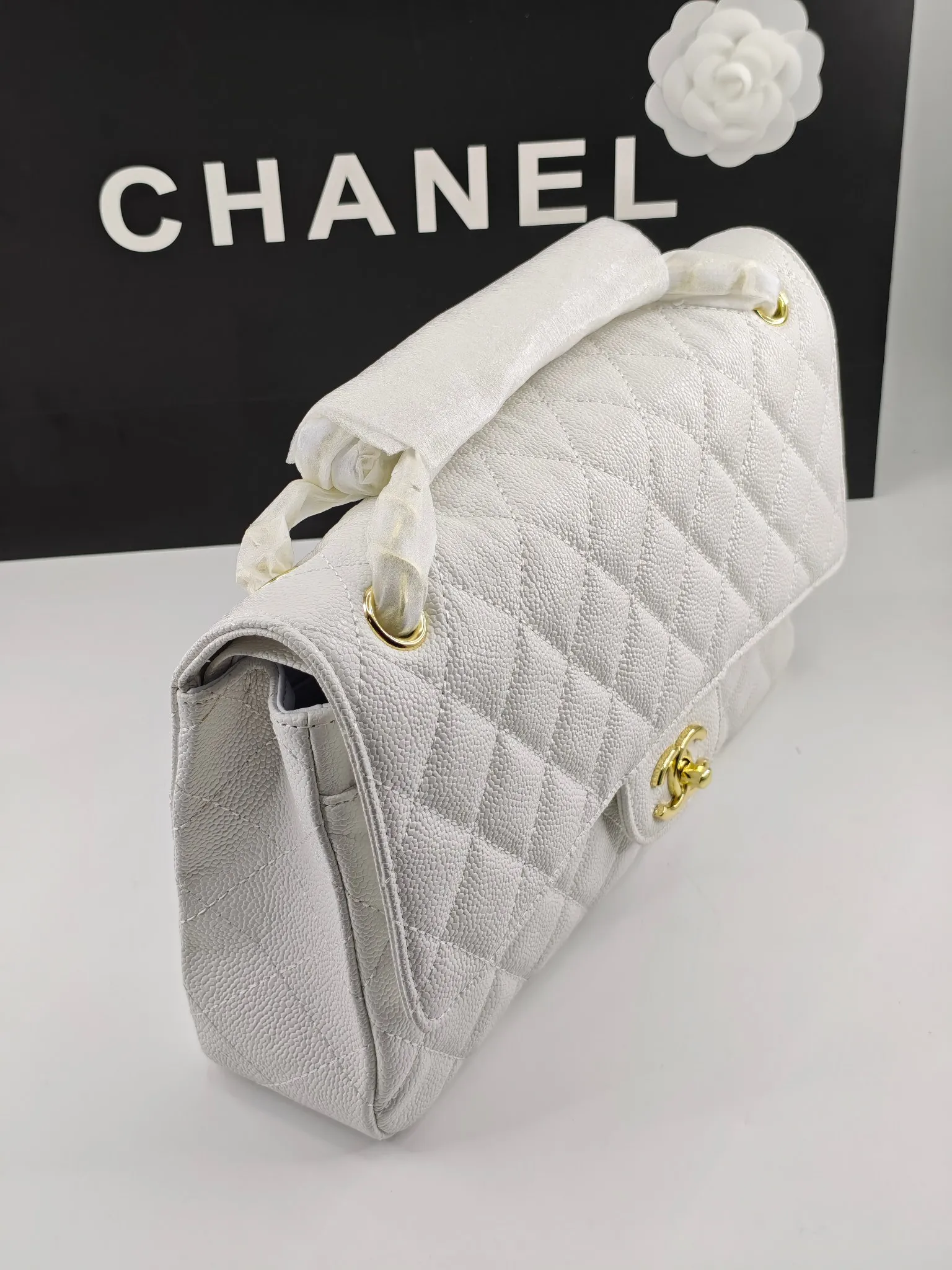 CHANEL Small Classic Flap Handbag Lambskin Gold A01113 - 图片 7