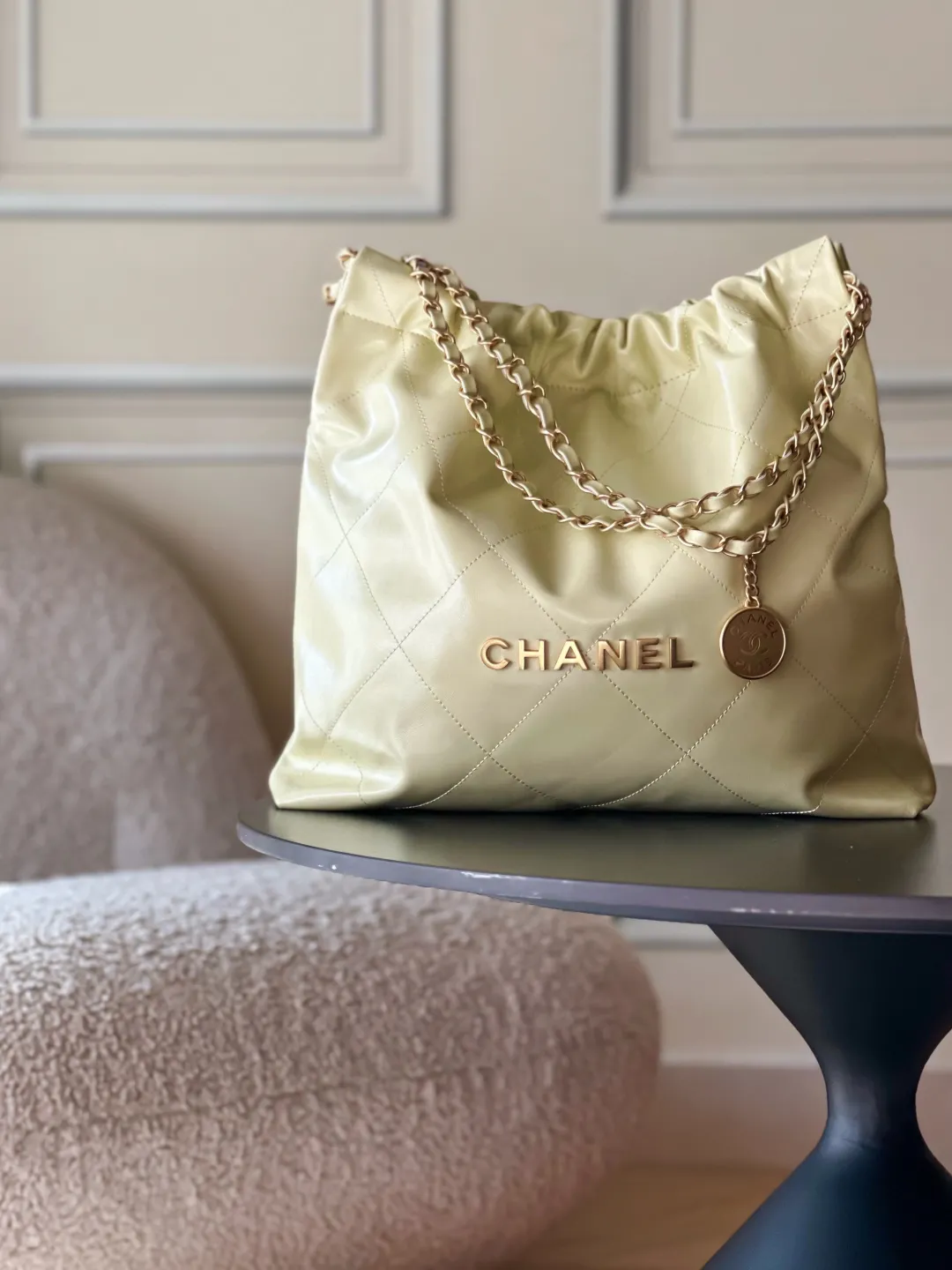 Alternative view of Chanel 22 Handbag Medium AS3261