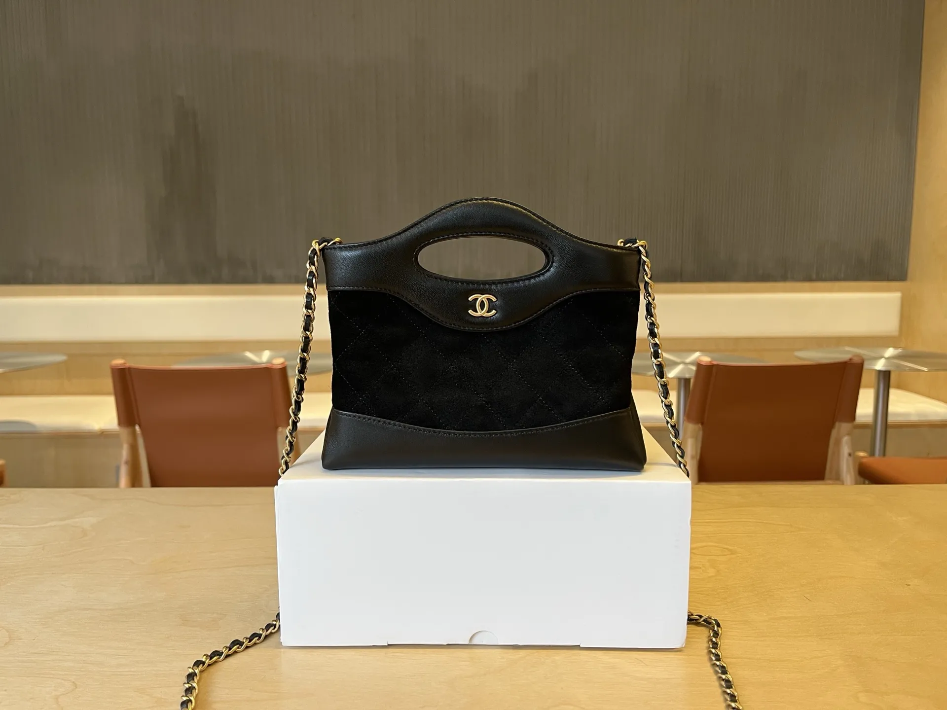 Chanel NANO 31 Bag AP3656 - Image 2