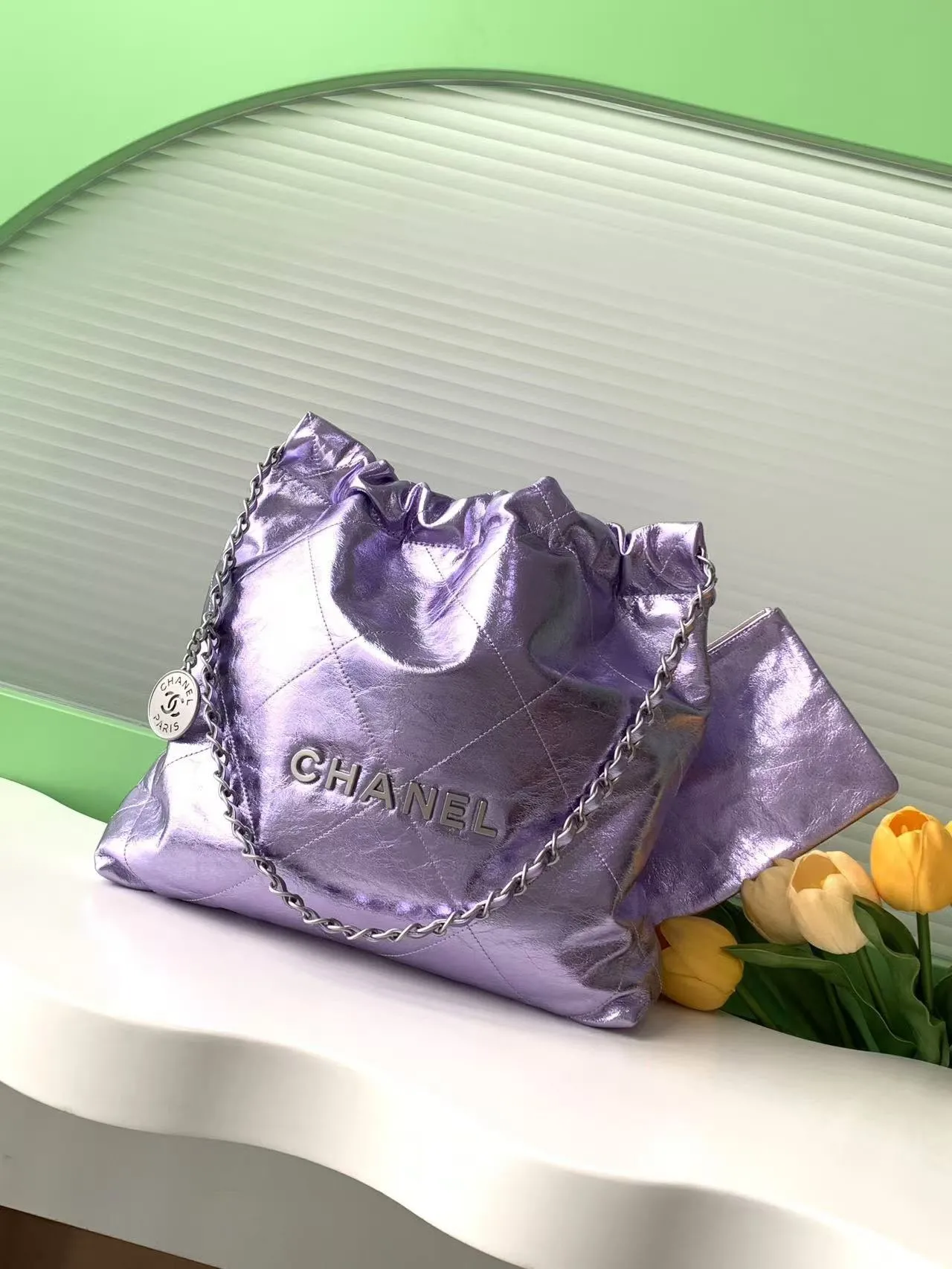 Alternative view of Chanel 22 Handbag Medium AS3261