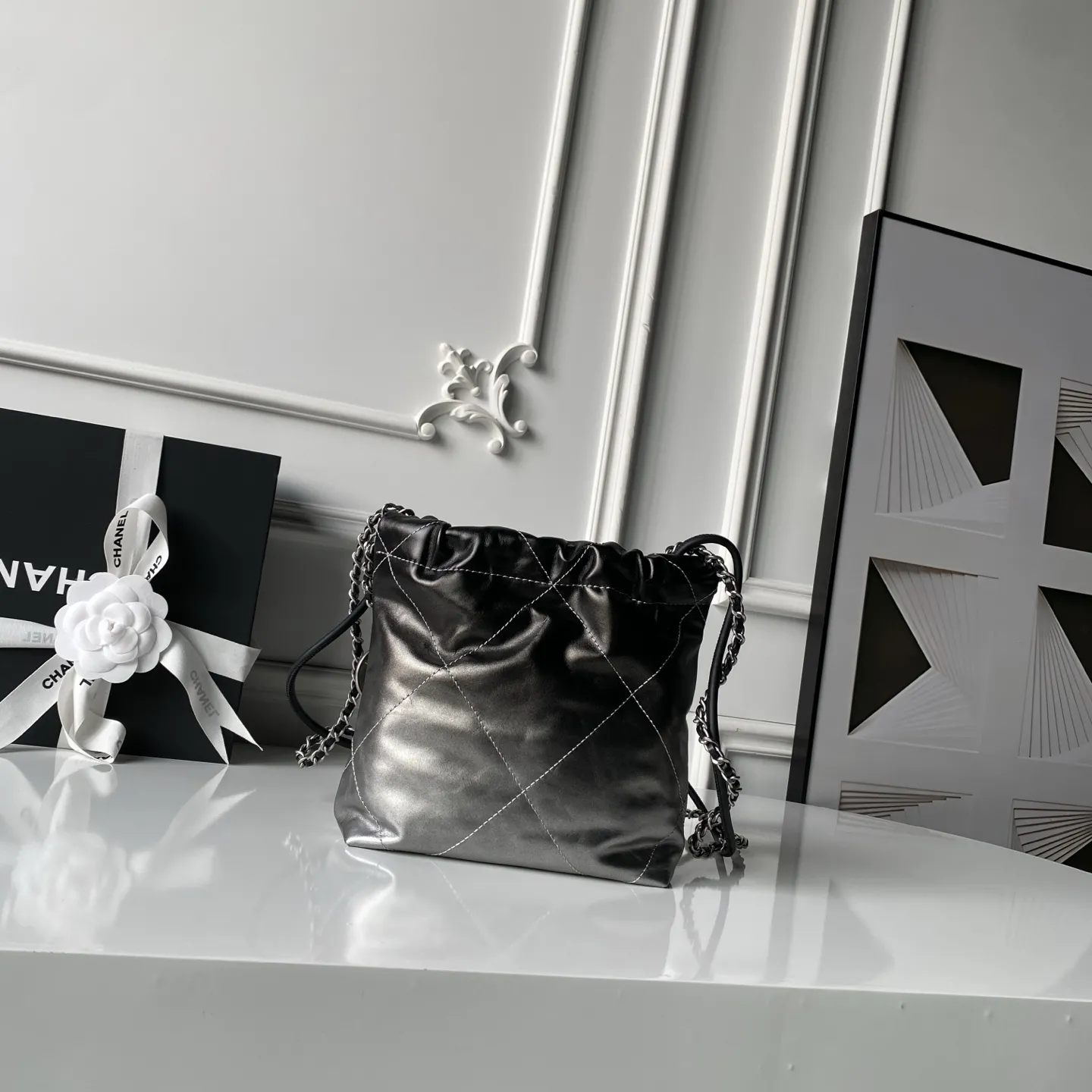 CHANEL 22 Mini Handbag AS3980 - Image 3