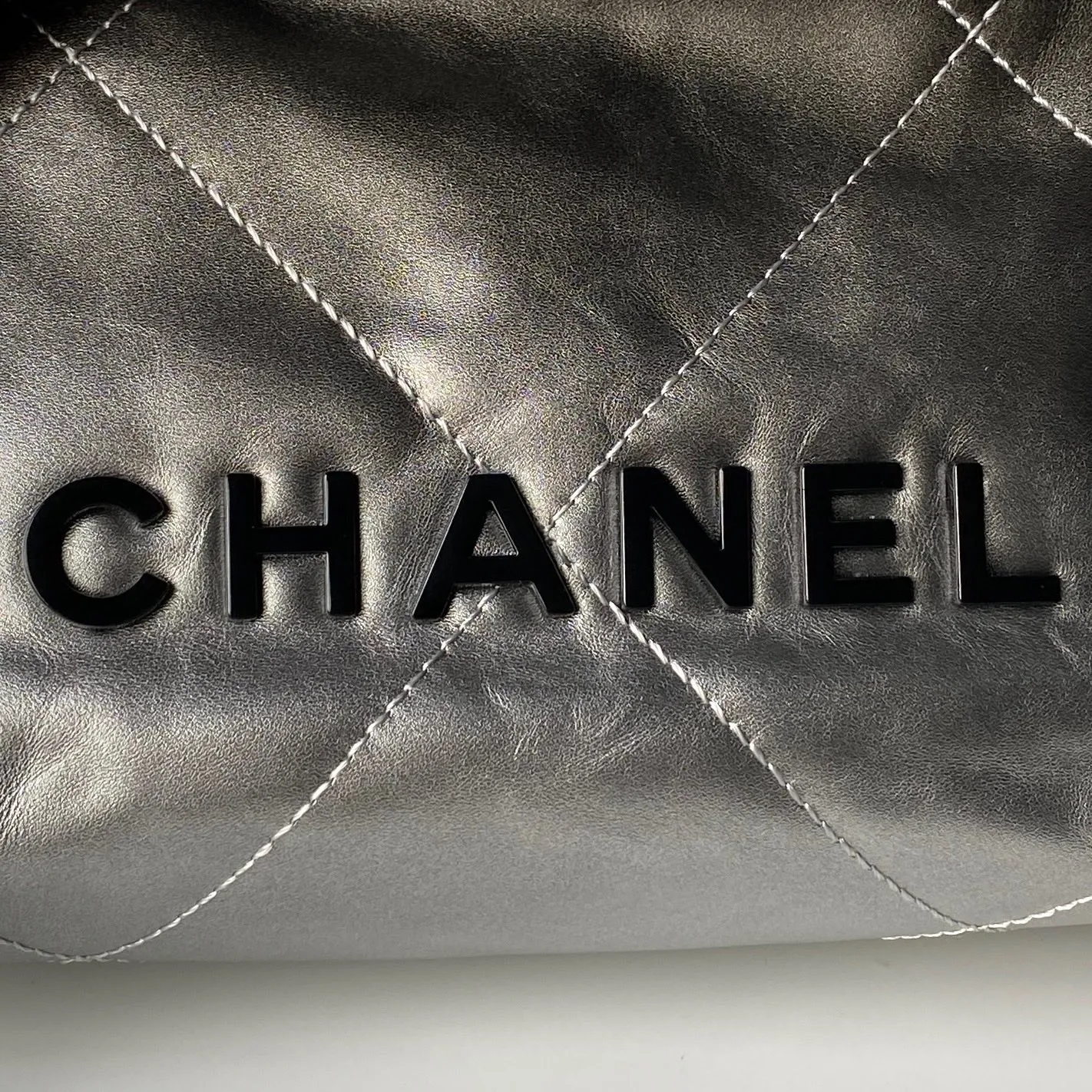 CHANEL 22 Mini Handbag AS3980 - Image 4