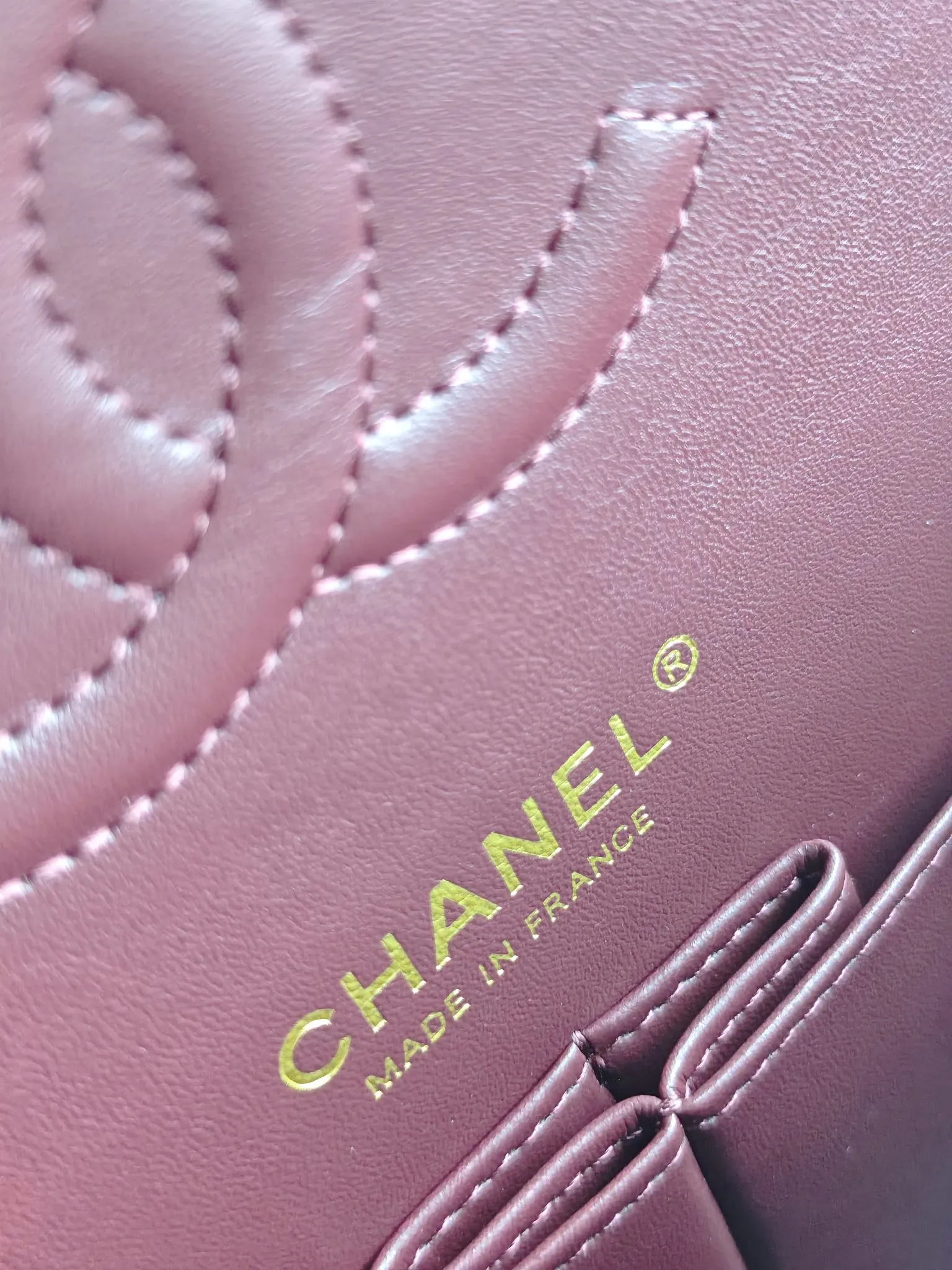 CHANEL Classic Flap Handbag Medium Lambskin Gold A01112 - 图片 9