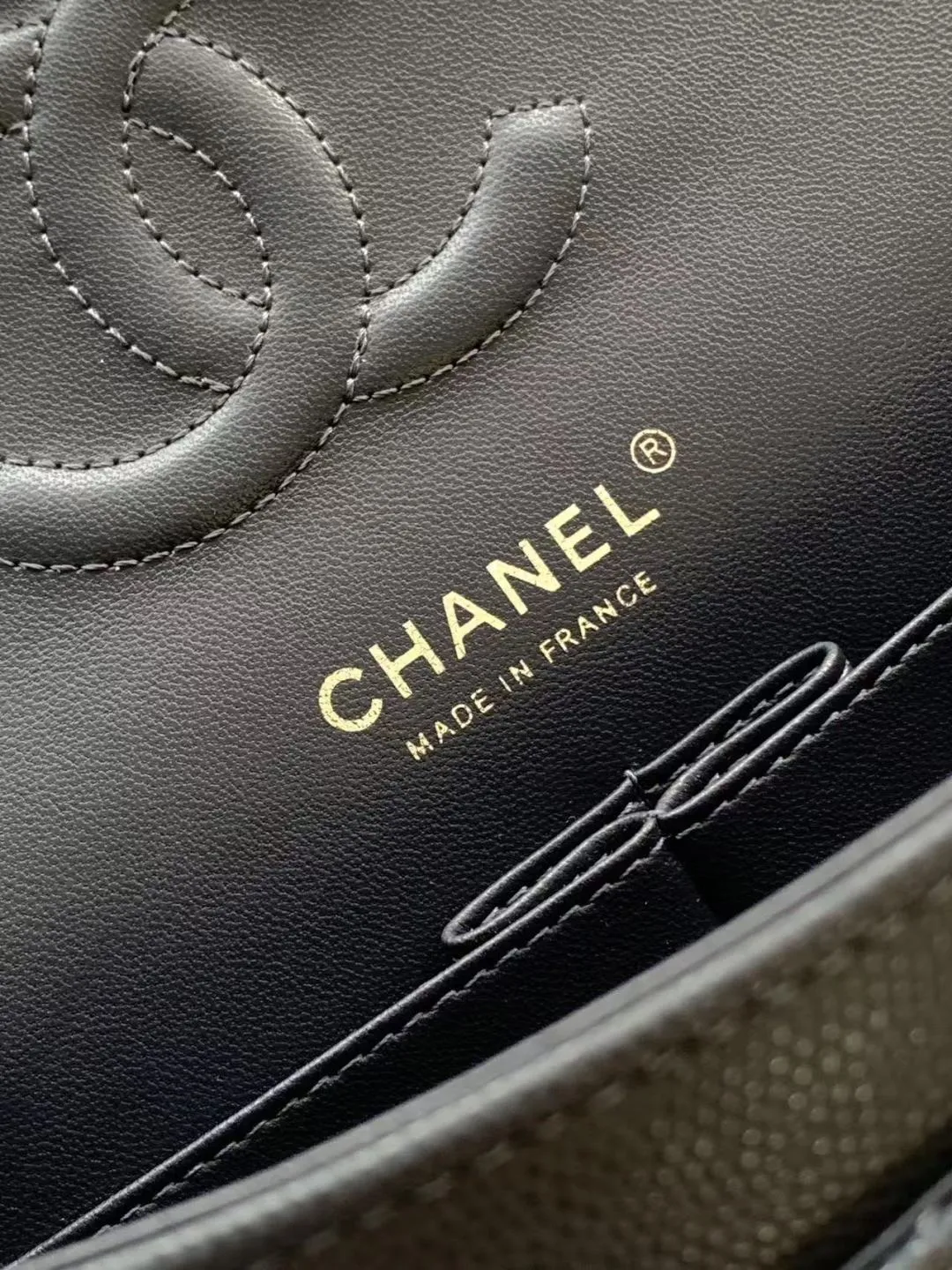CHANEL Classic 11.12 Handbag Medium Caviar A01112 - Image 9