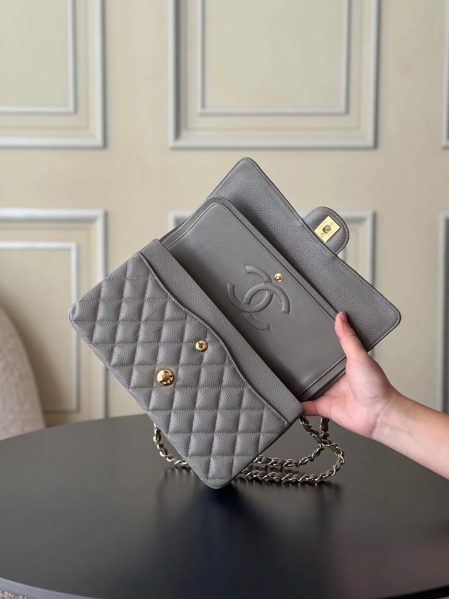 CHANEL Classic Flap Handbag Medium A01112 - 图片 8