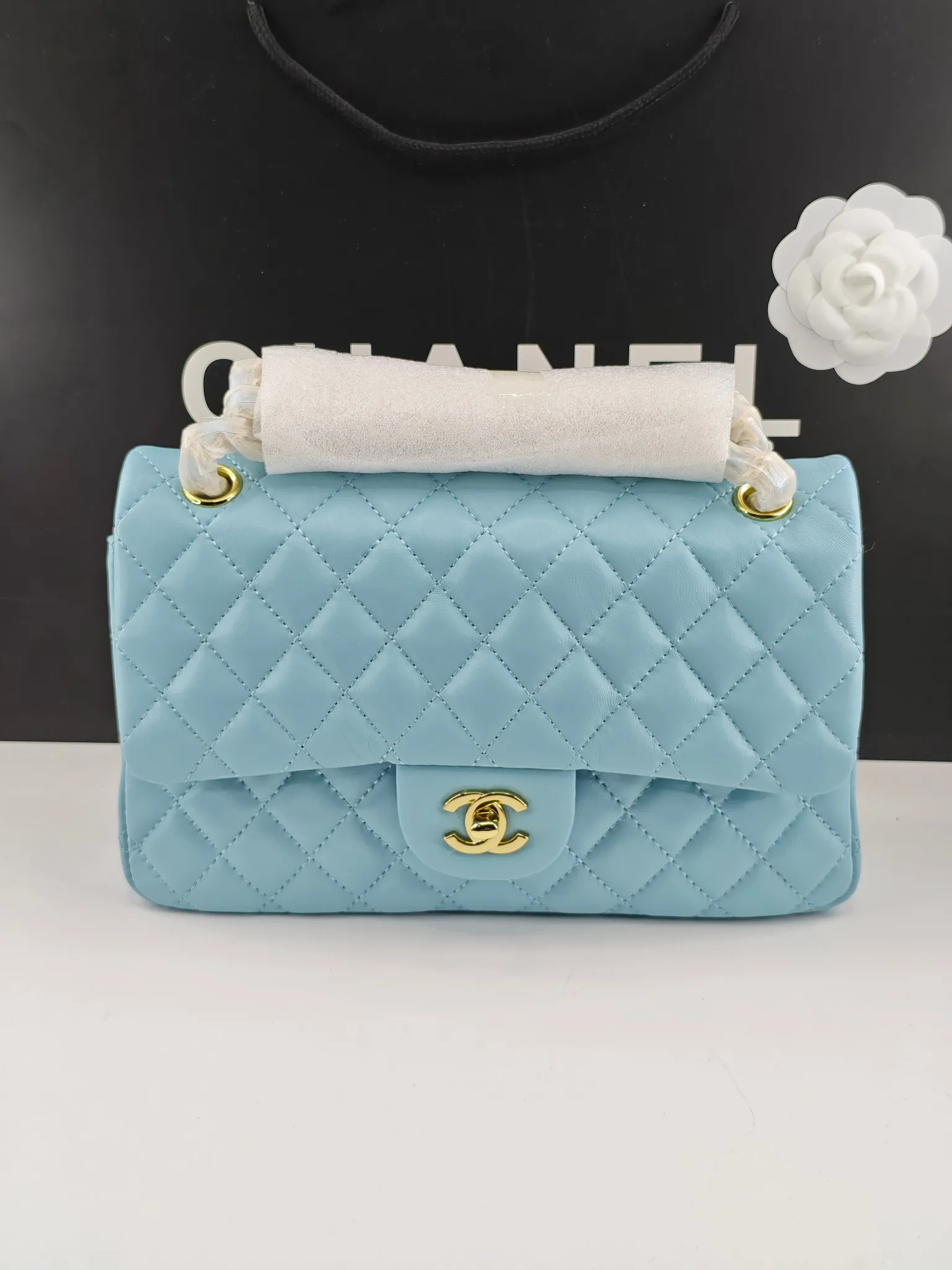 Alternative view of CHANEL Classic 11.12 Handbag Medium Lambskin A01112