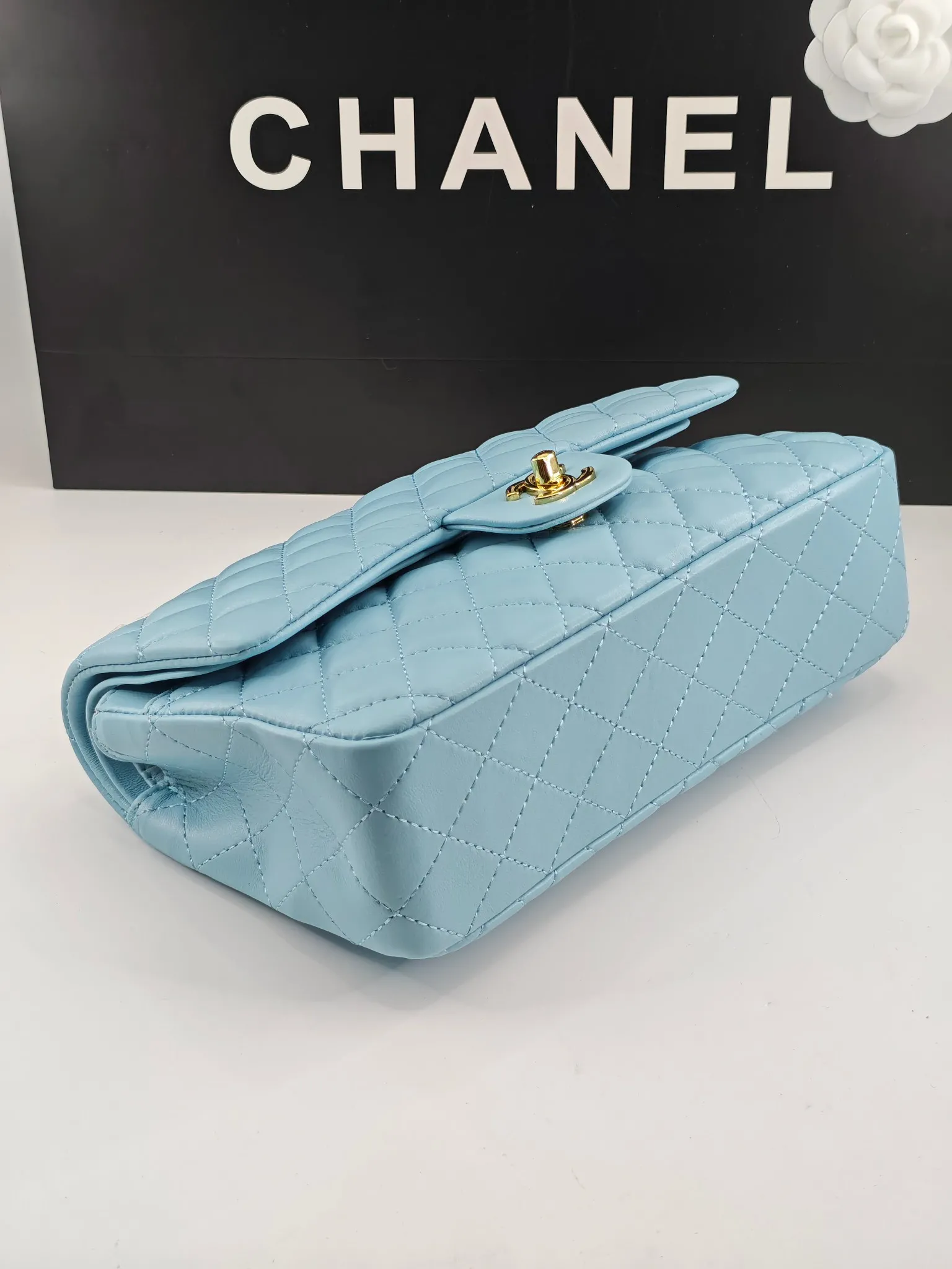 CHANEL Classic 11.12 Handbag Medium Lambskin A01112 - 图片 6