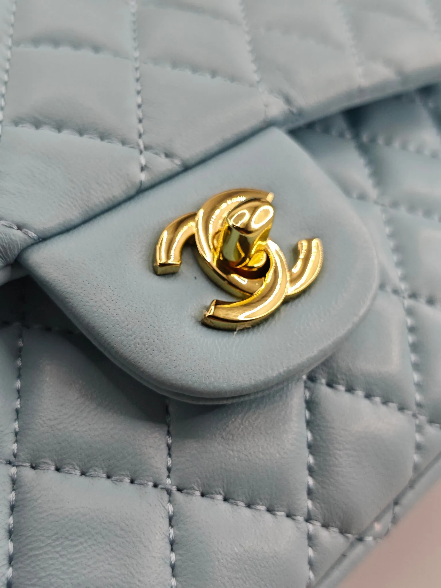 CHANEL Classic 11.12 Handbag Medium Lambskin A01112 - 图片 7